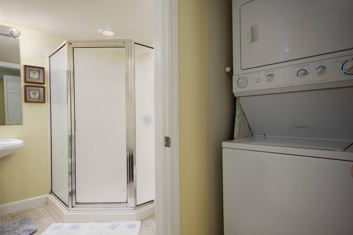 PELICAN ISLE - Residential