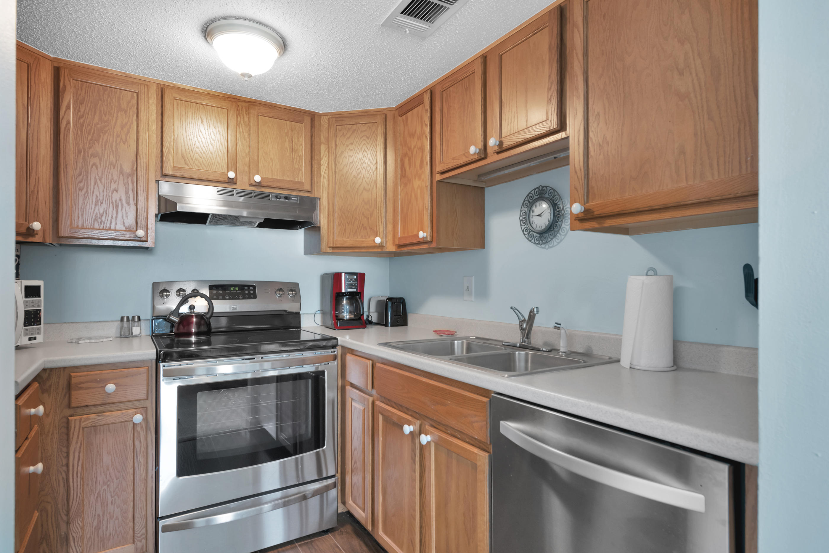 FINISTERRA CONDO - Residential