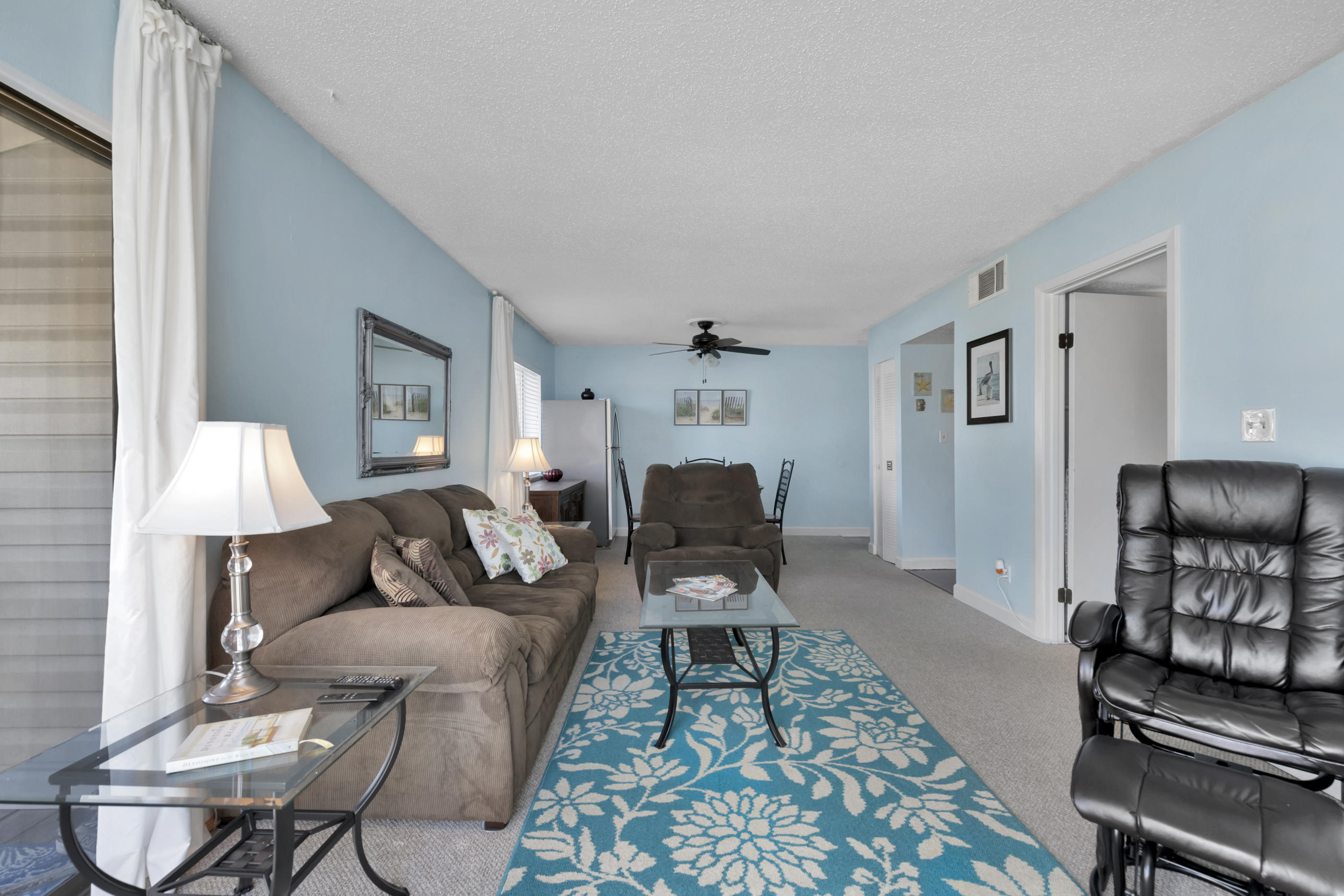 FINISTERRA CONDO - Residential