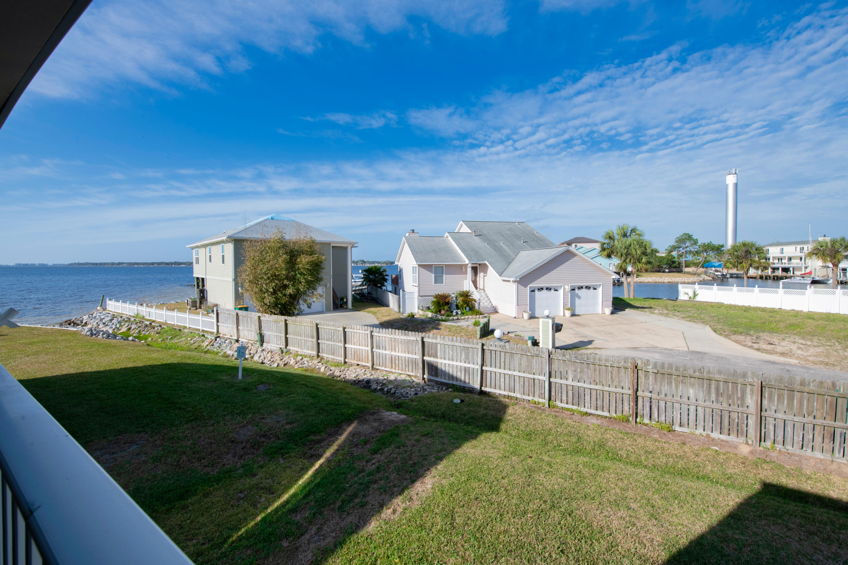 FINISTERRA CONDO - Residential