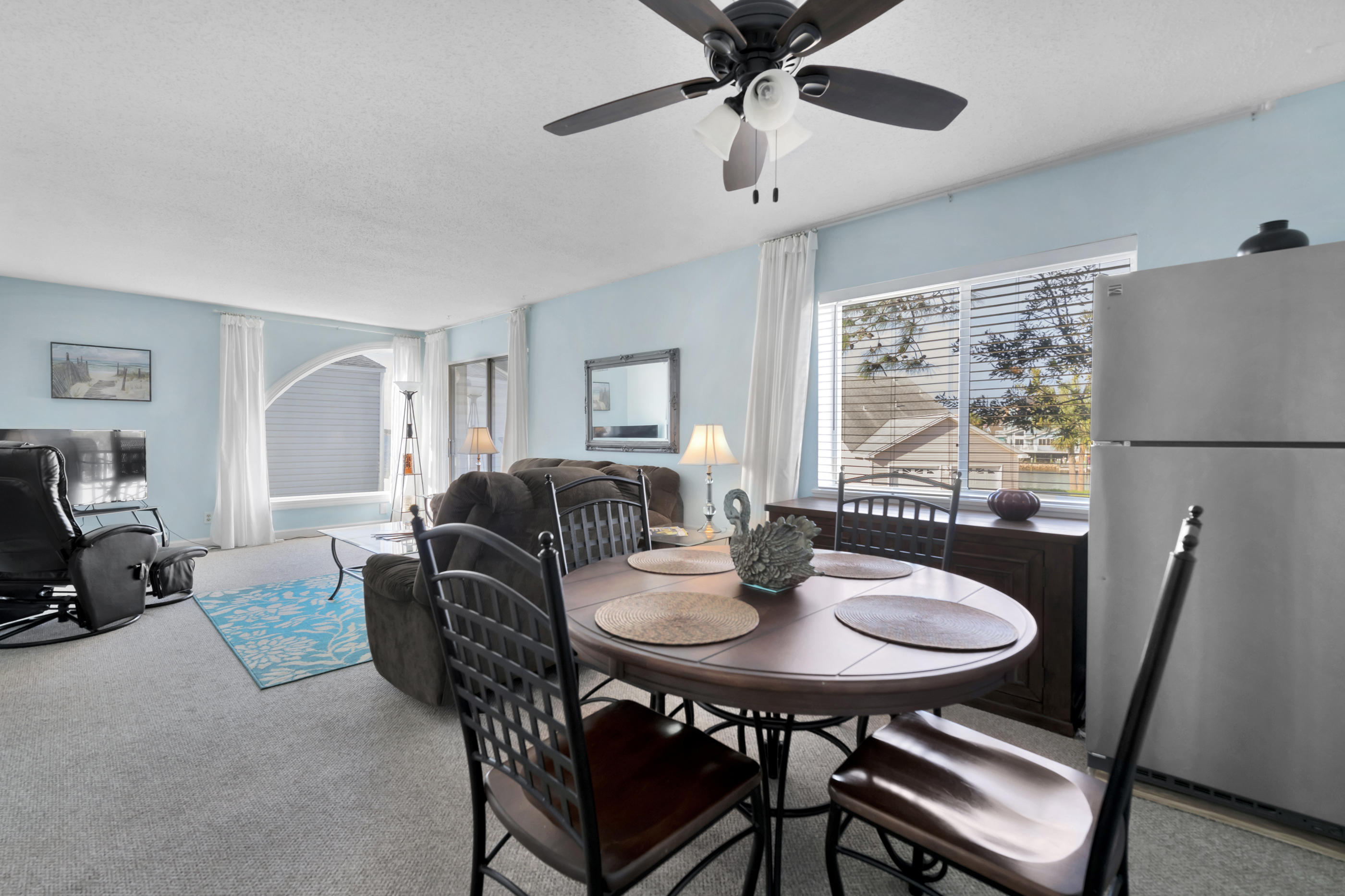 FINISTERRA CONDO - Residential