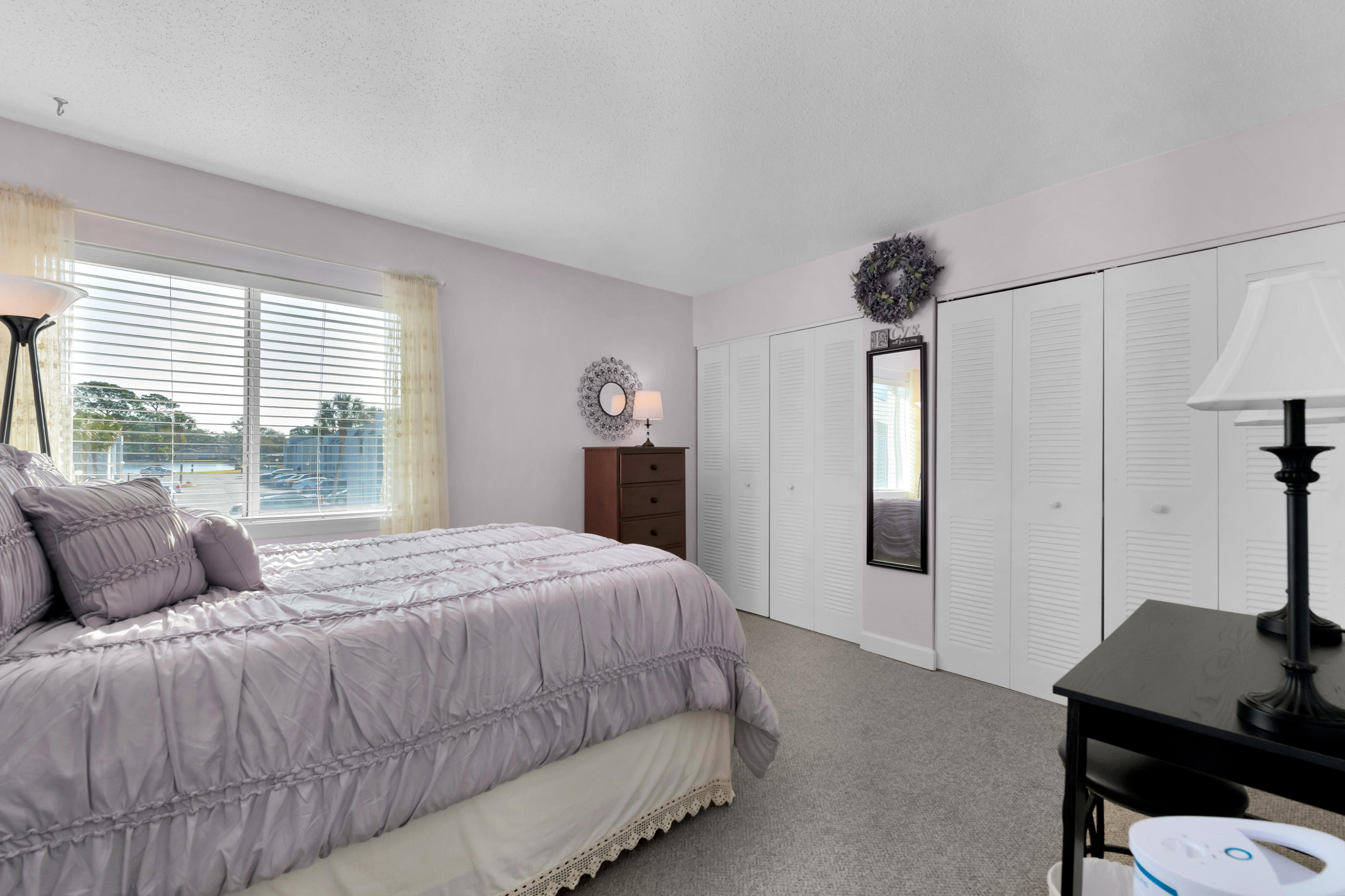 FINISTERRA CONDO - Residential