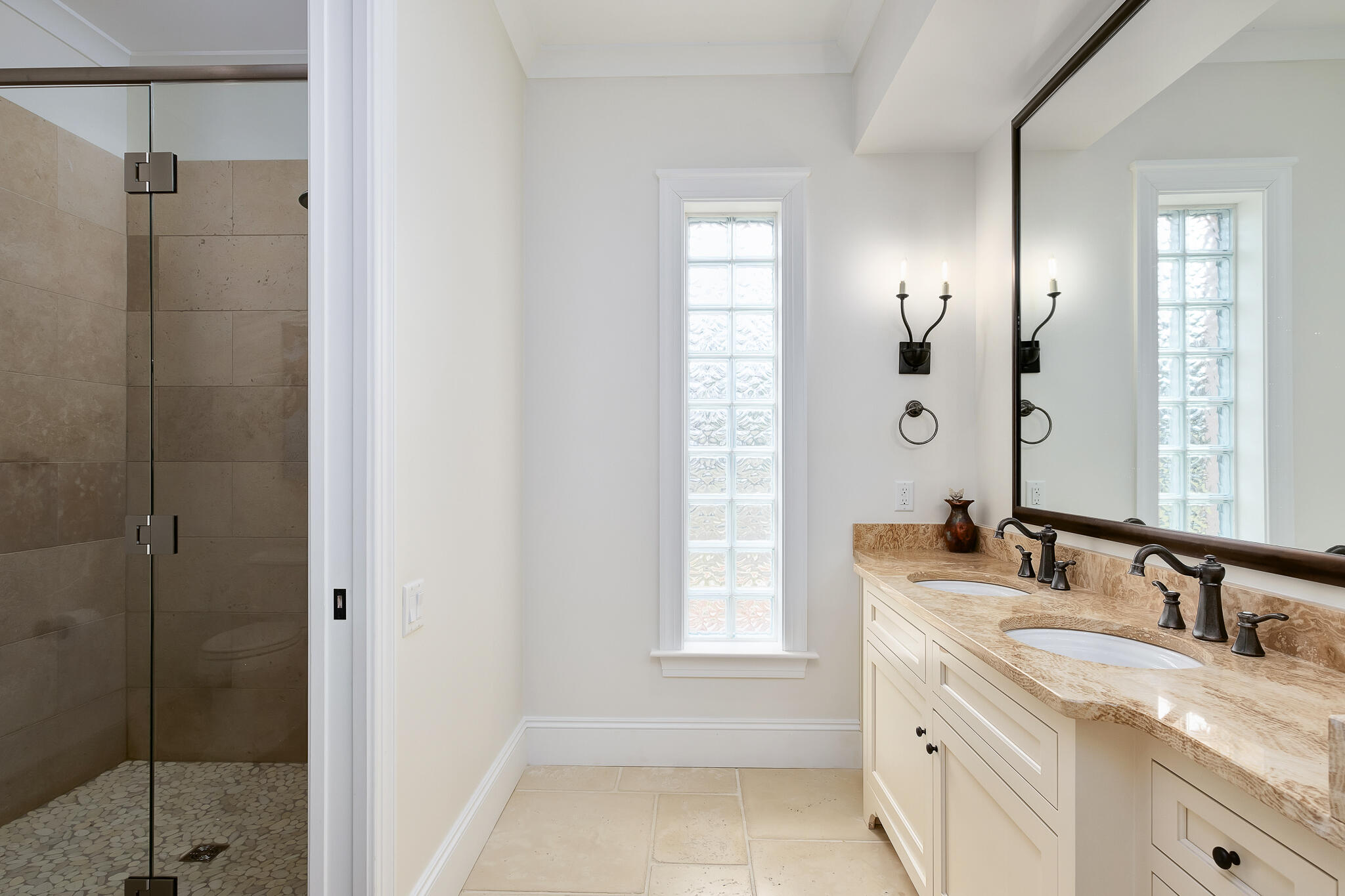 COVE TERRACE - Residential