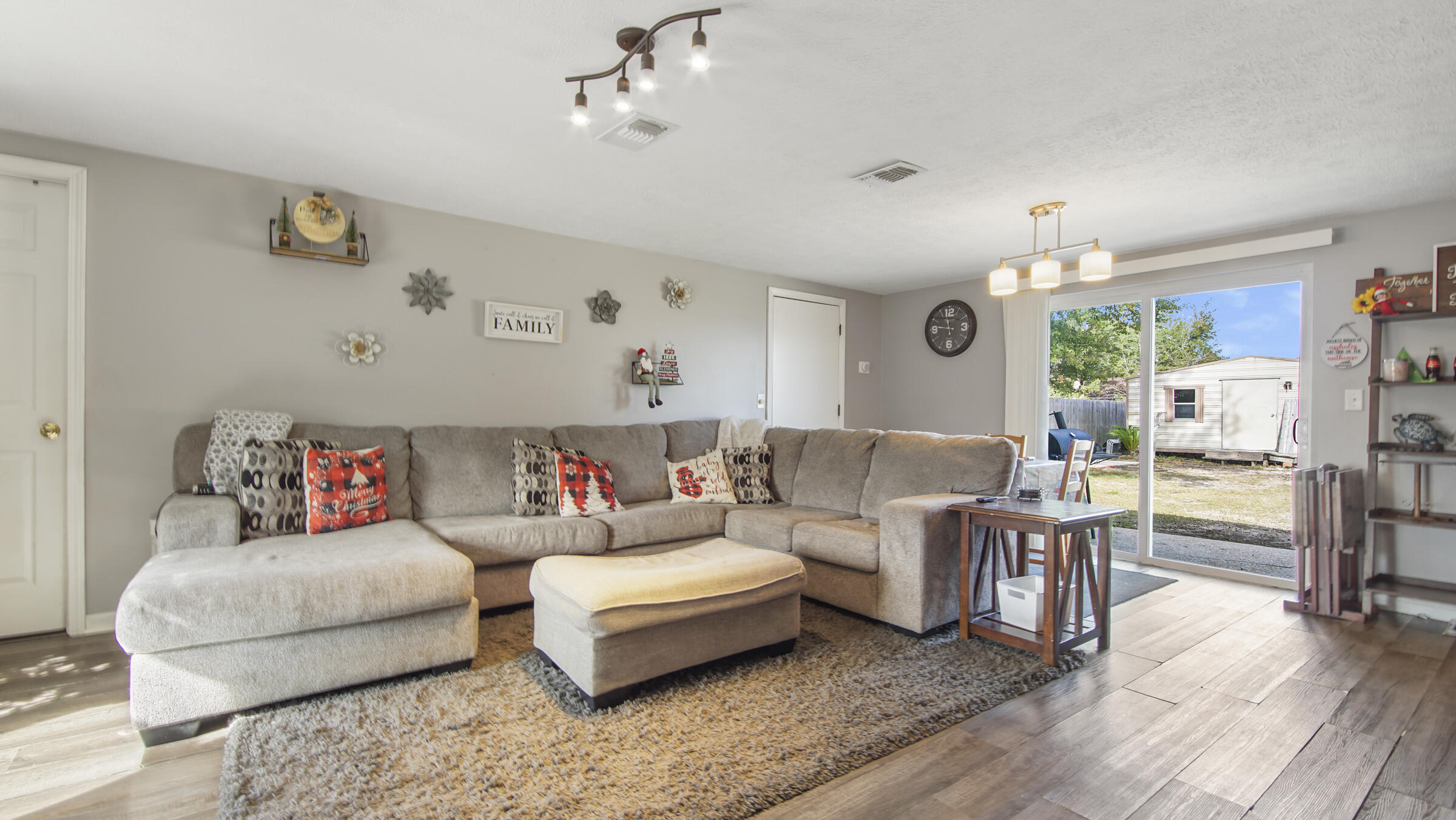 NO RECORDED SUBDIVISION - Residential