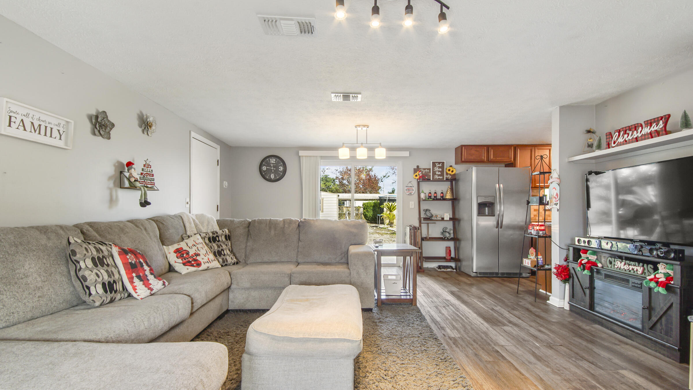 NO RECORDED SUBDIVISION - Residential