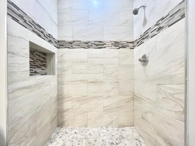 VILLATASSO TOWN OF - Residential Lease