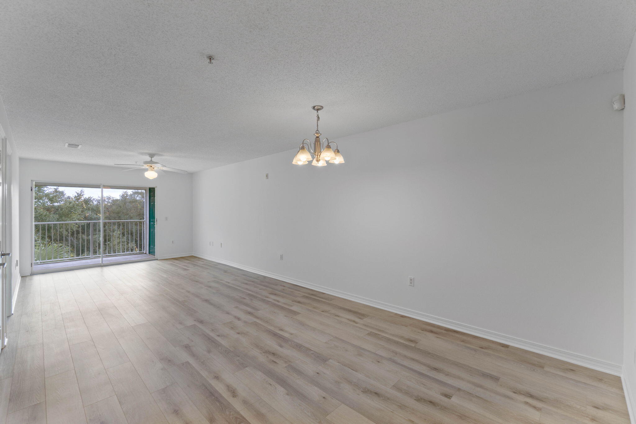 THE FLORIDA CLUB - Residential Lease