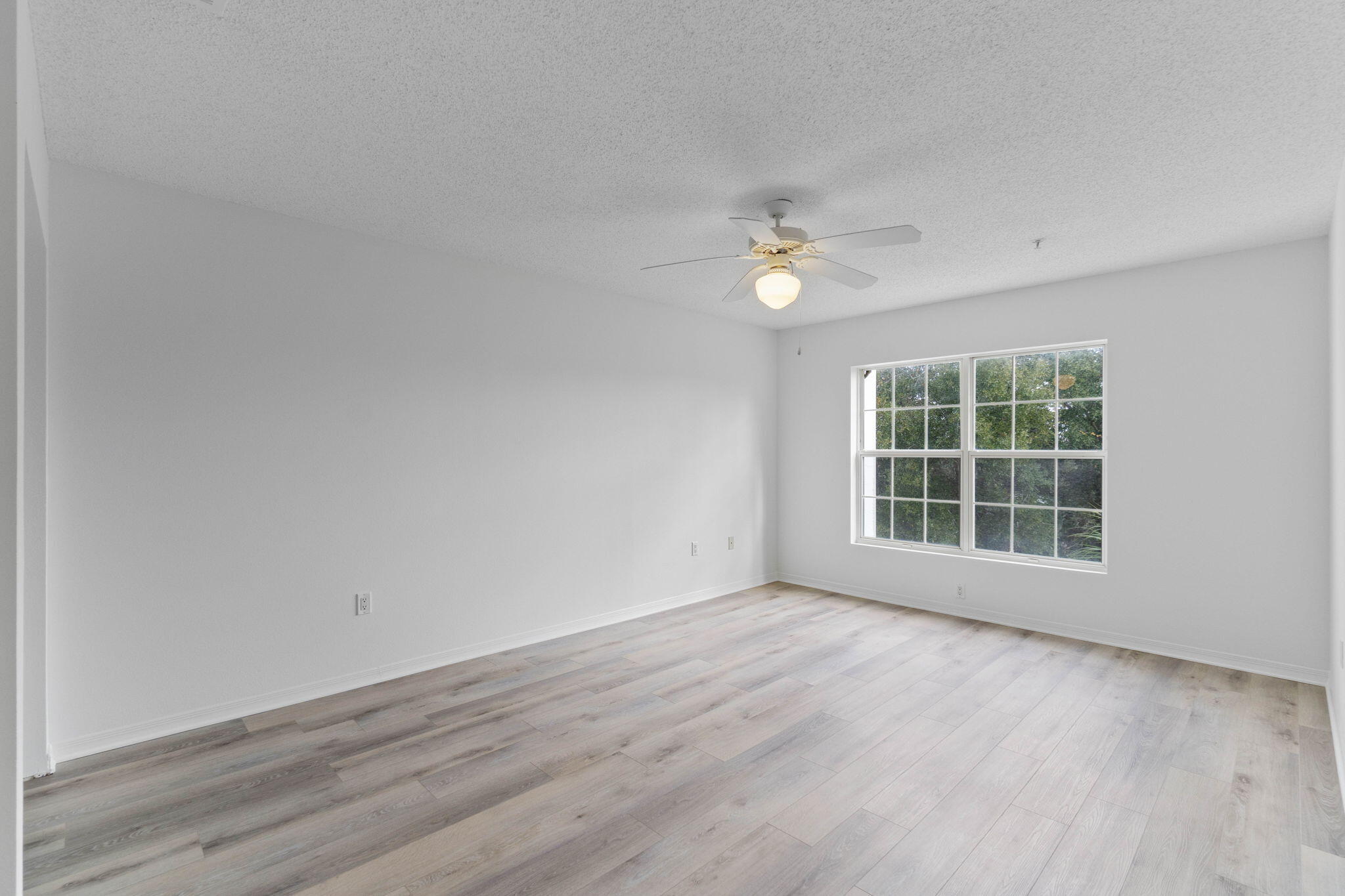 THE FLORIDA CLUB - Residential Lease