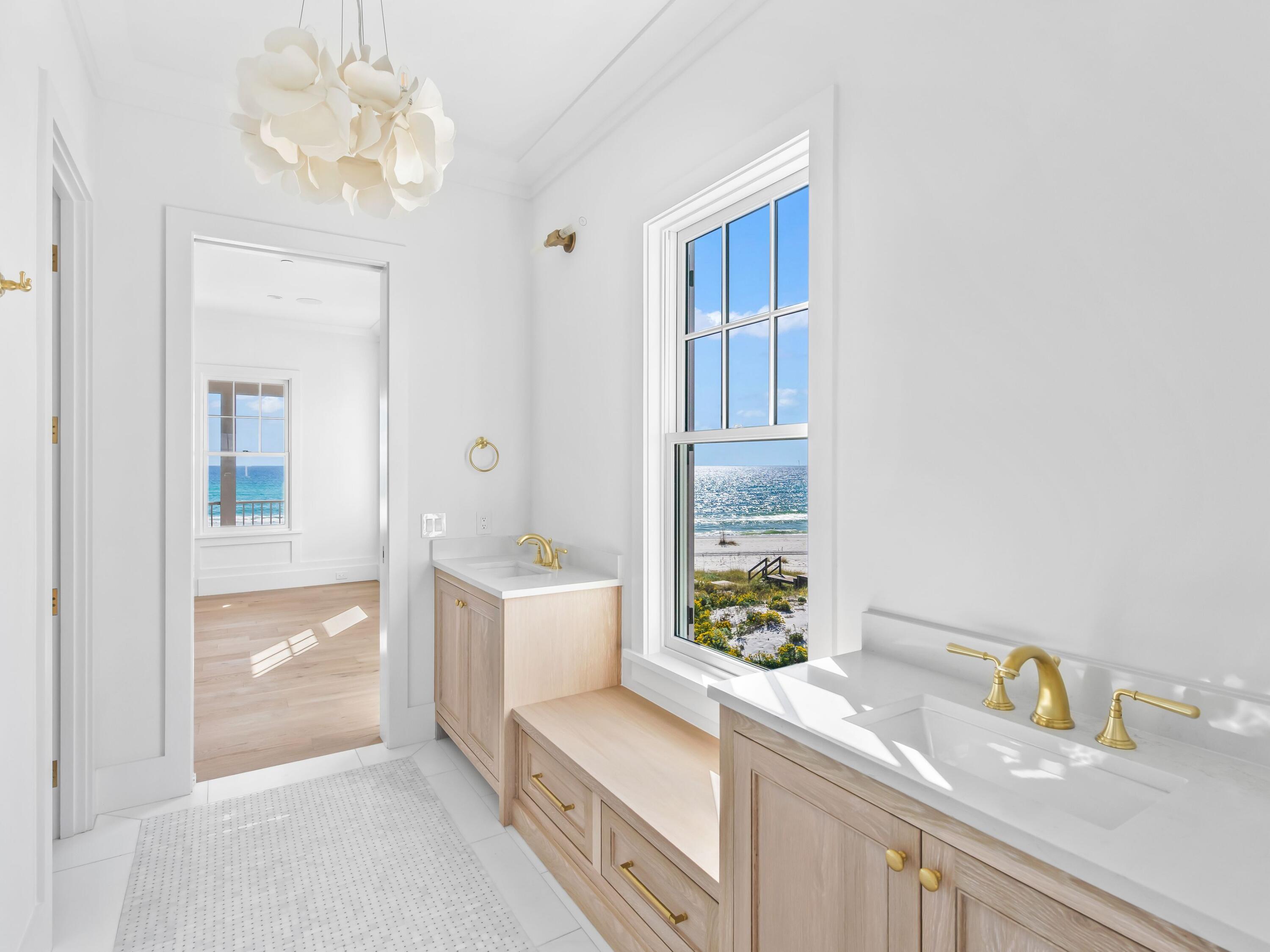 Lupin Beach - Residential