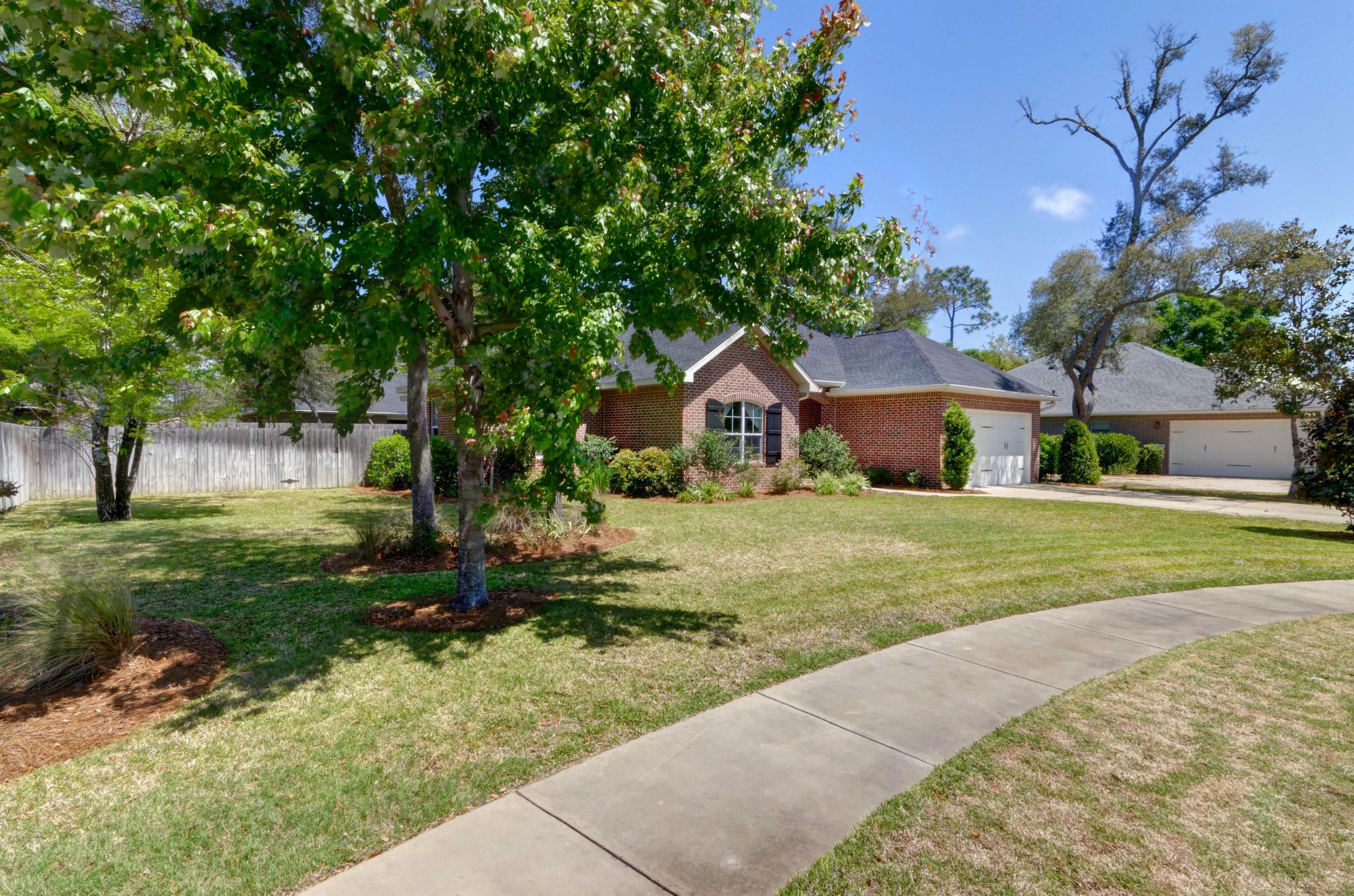 MAGNOLIA WOODS - Residential