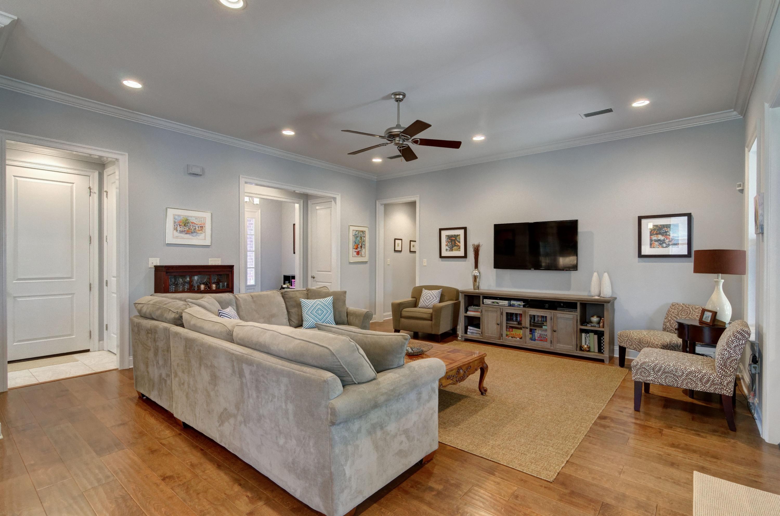 MAGNOLIA WOODS - Residential