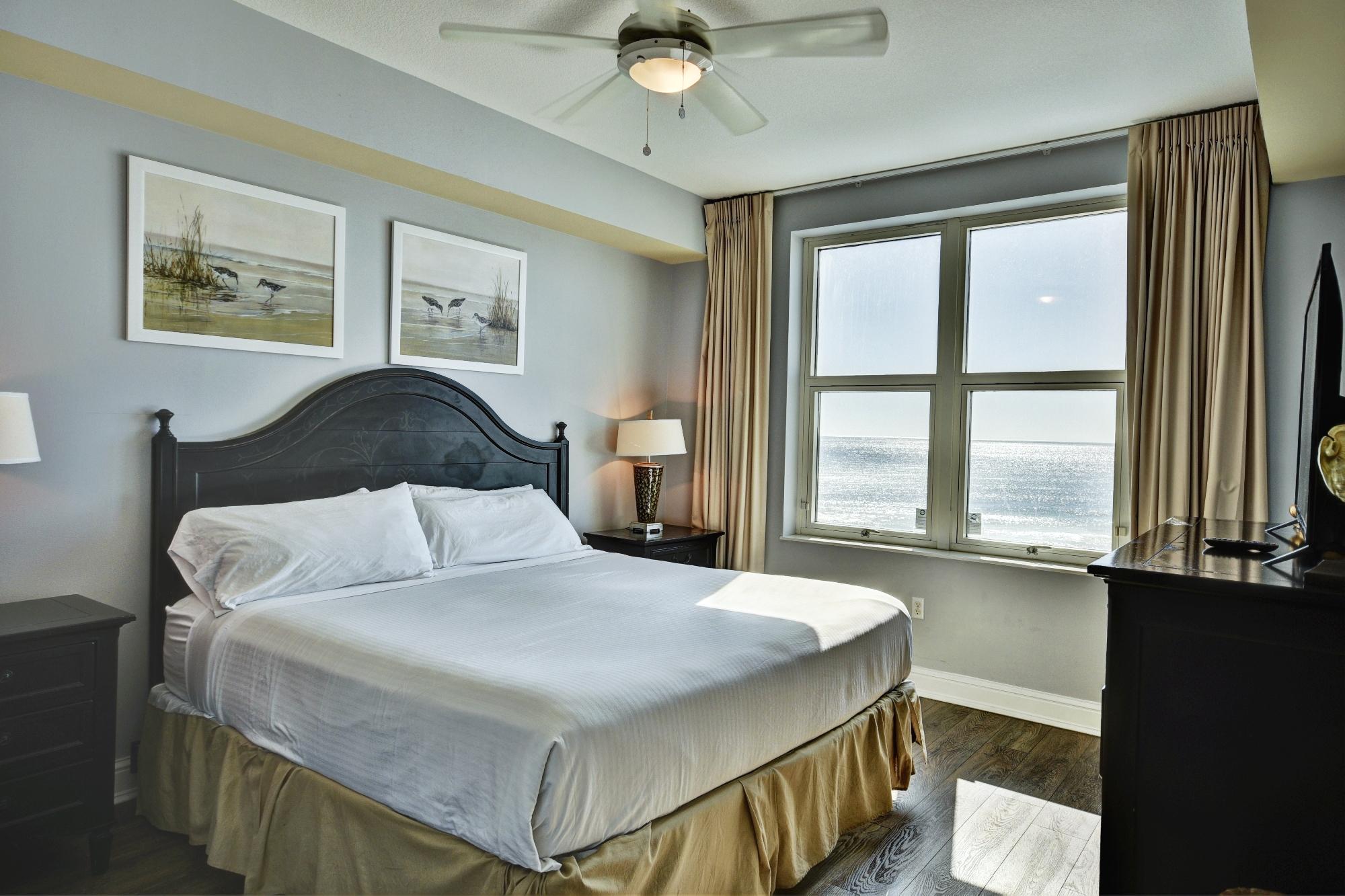 Aqua Beachside Resort - Residential