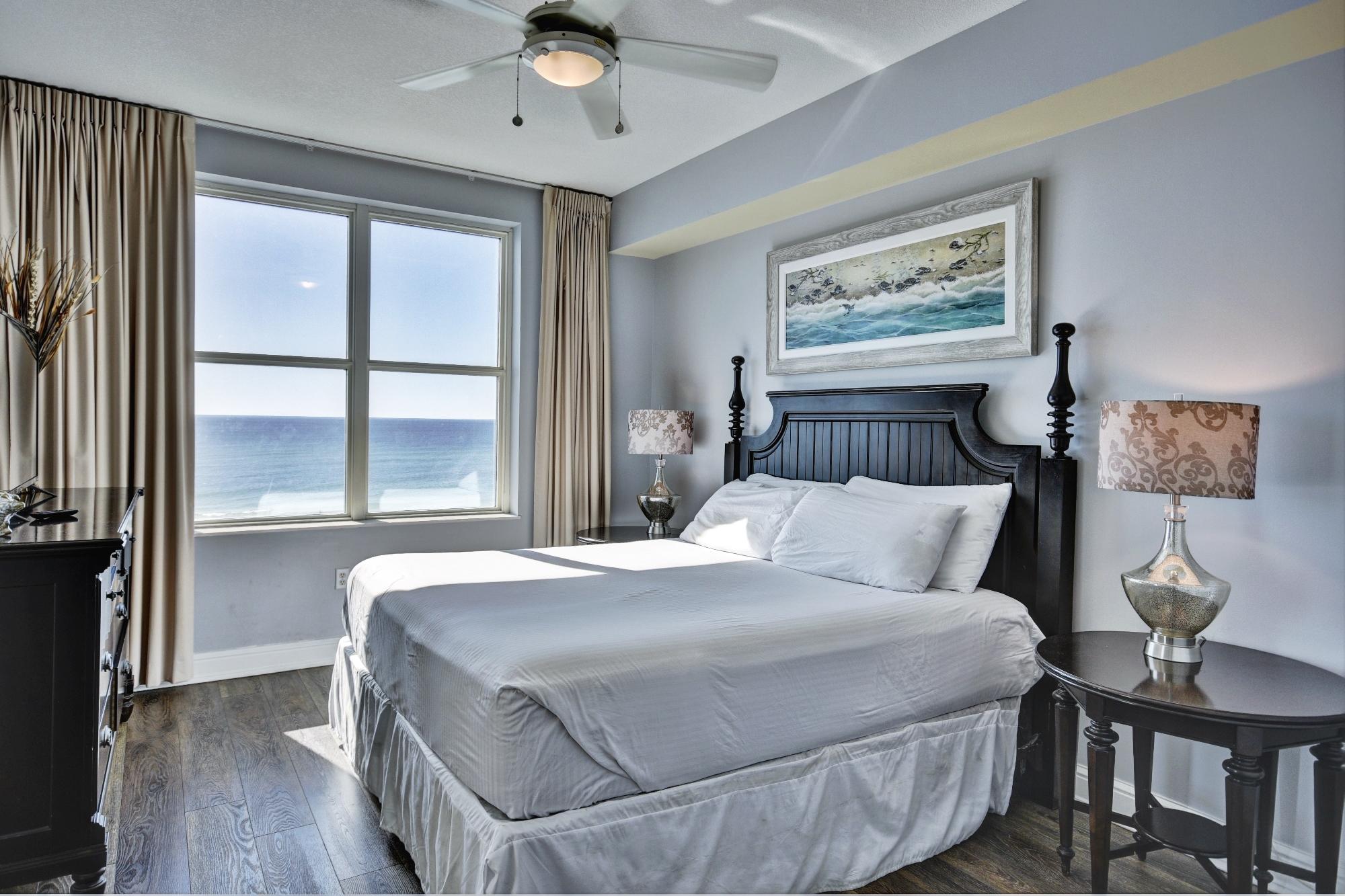 Aqua Beachside Resort - Residential