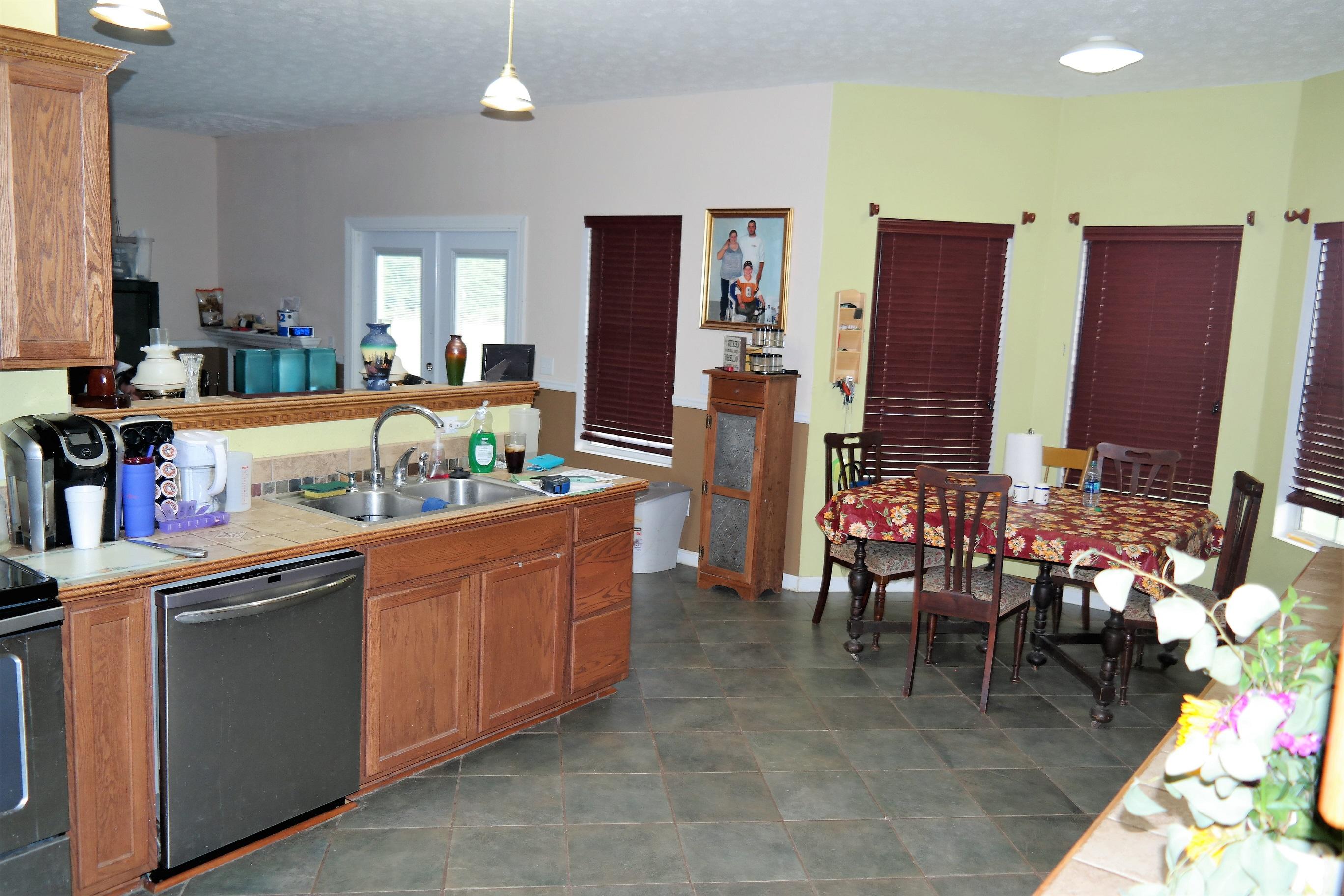 MEETS AND BONDS - Residential