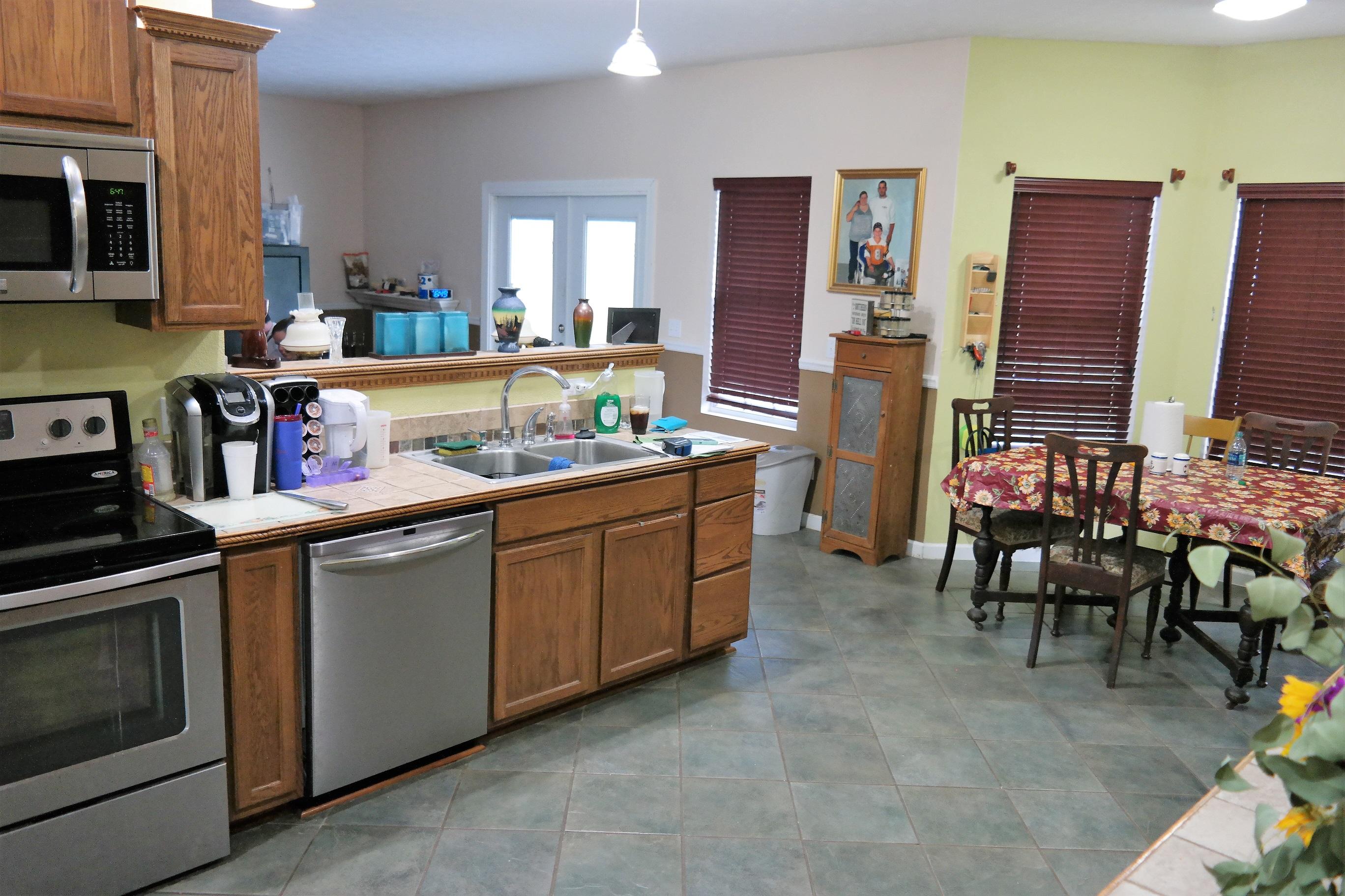 MEETS AND BONDS - Residential