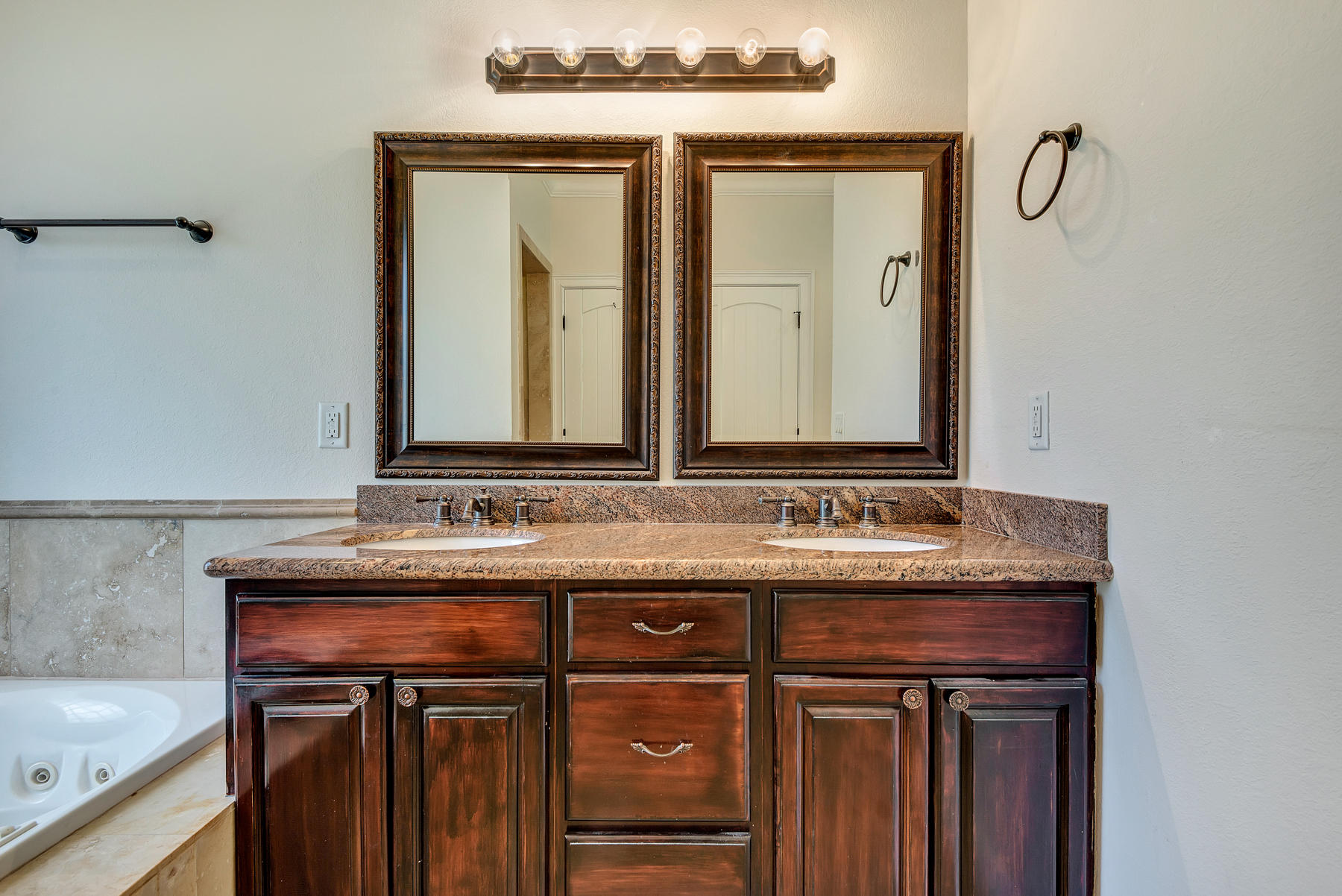 FOREST PARK - Residential