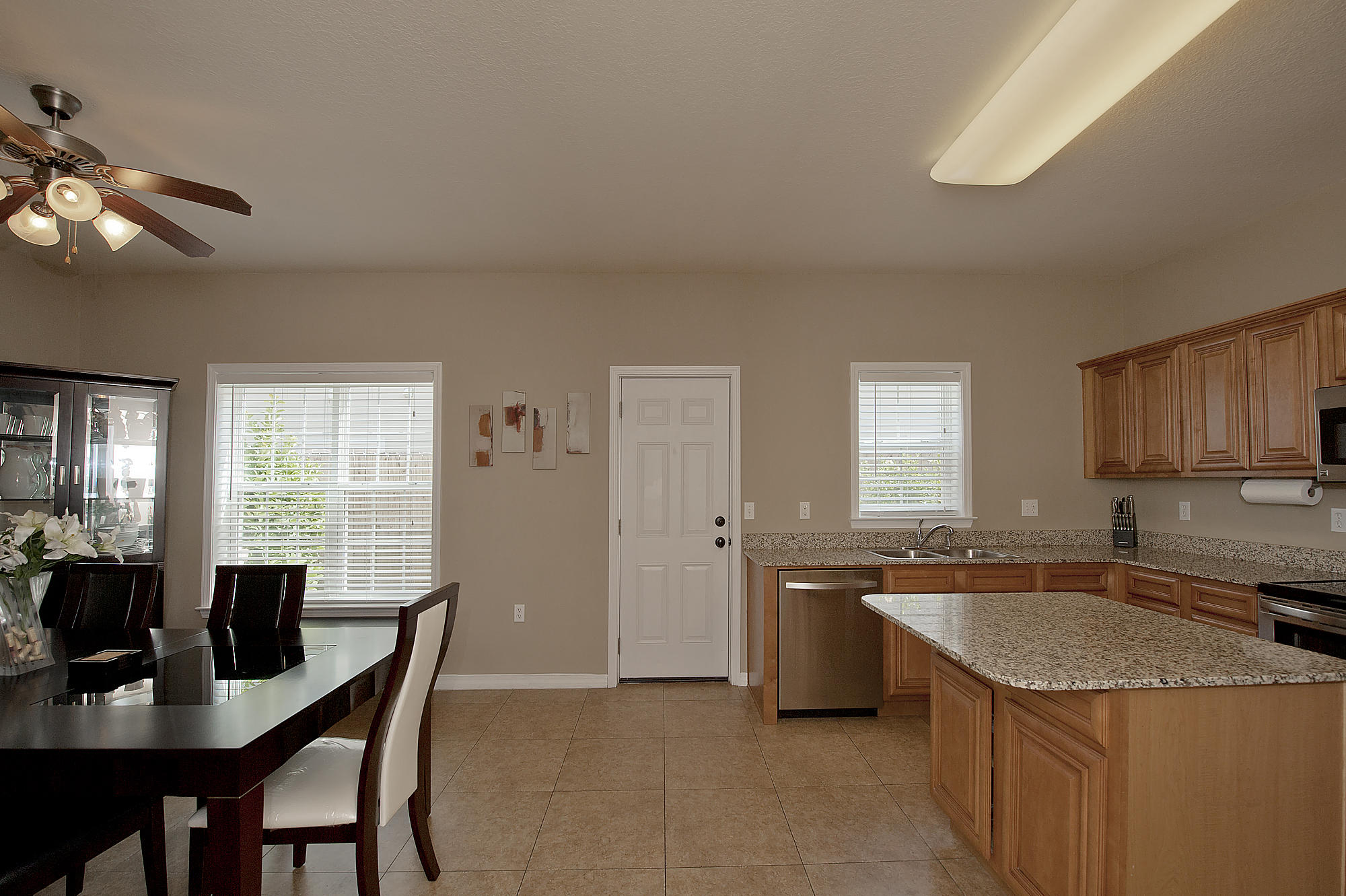 MERIDIAN SQUARE T/H - Residential