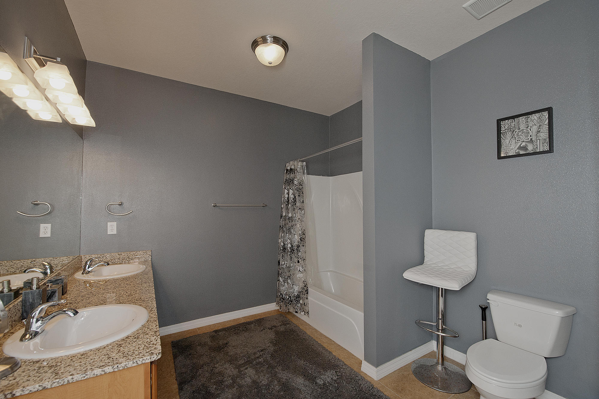 MERIDIAN SQUARE T/H - Residential