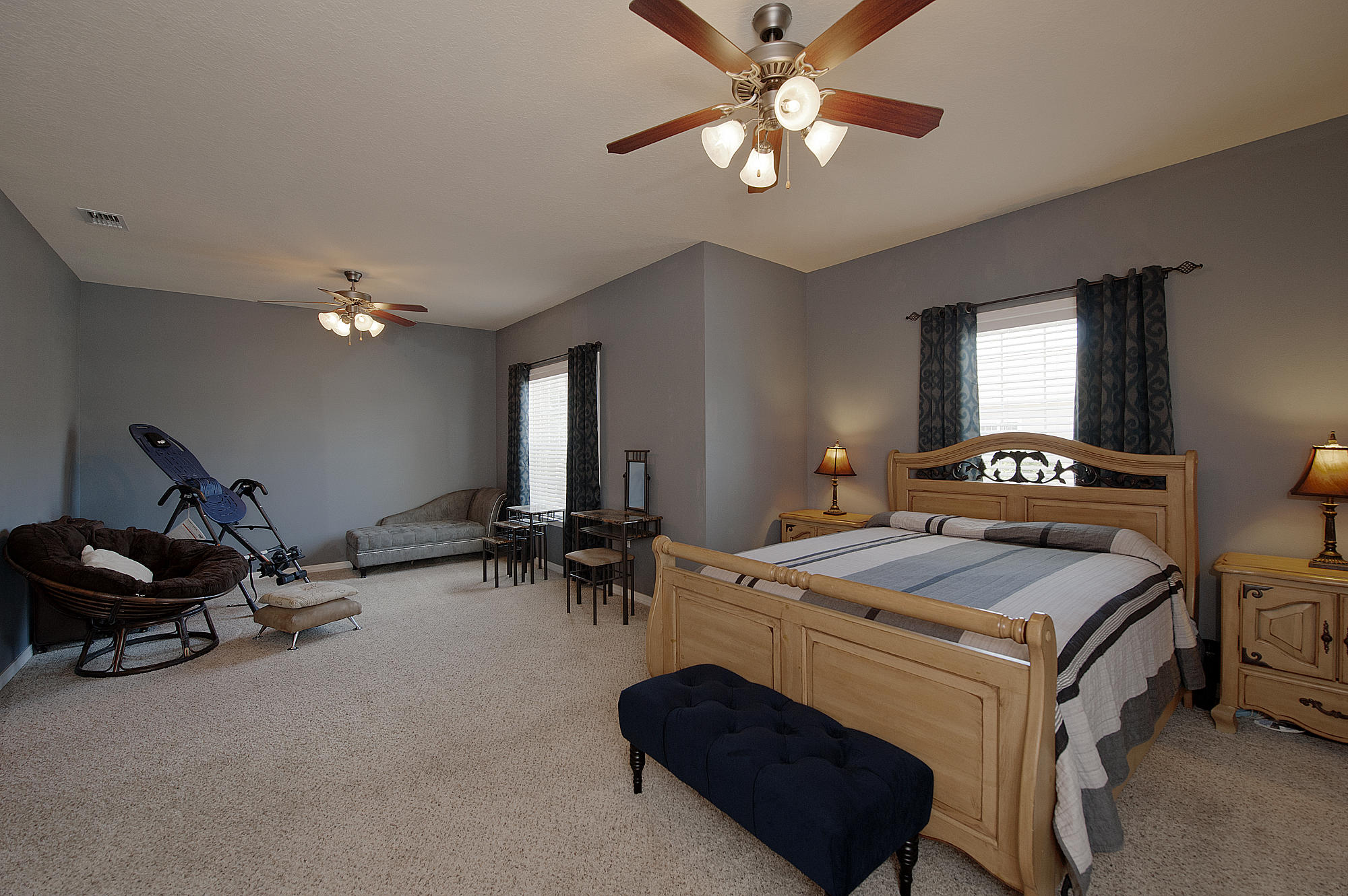 MERIDIAN SQUARE T/H - Residential