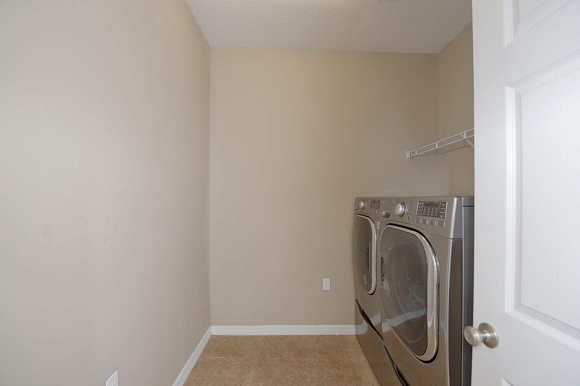 MERIDIAN SQUARE T/H - Residential