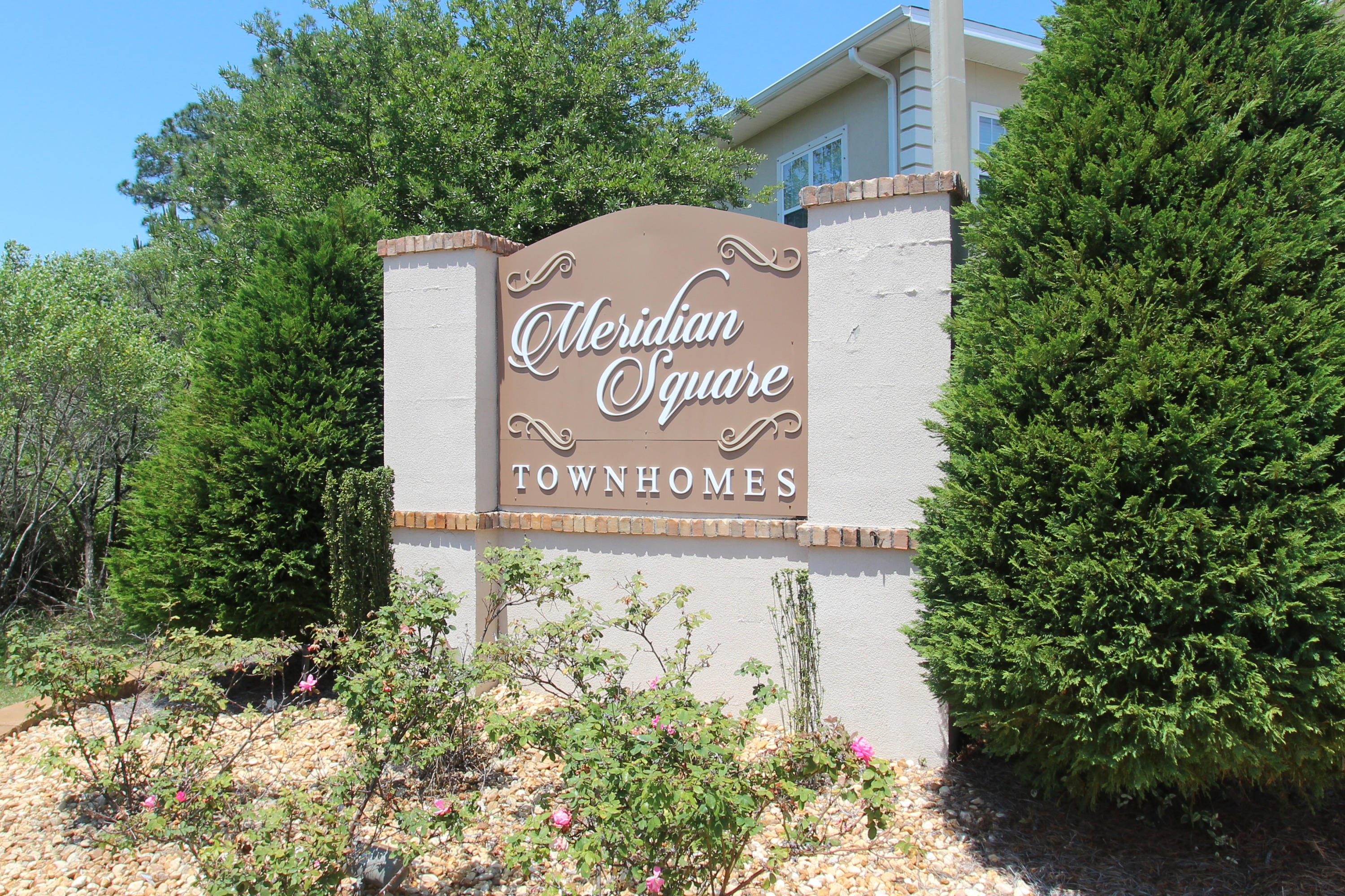 MERIDIAN SQUARE T/H - Residential