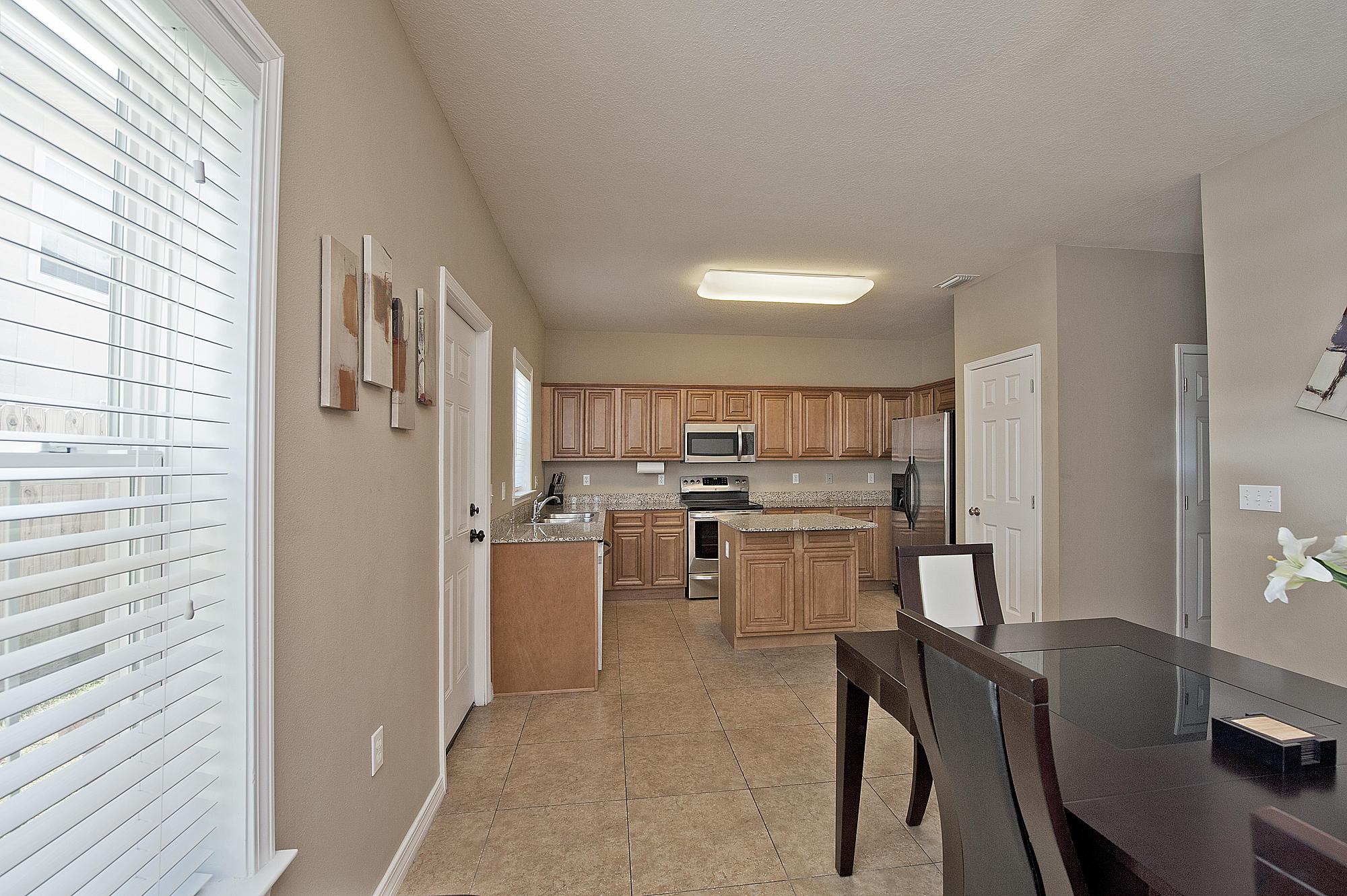 MERIDIAN SQUARE T/H - Residential