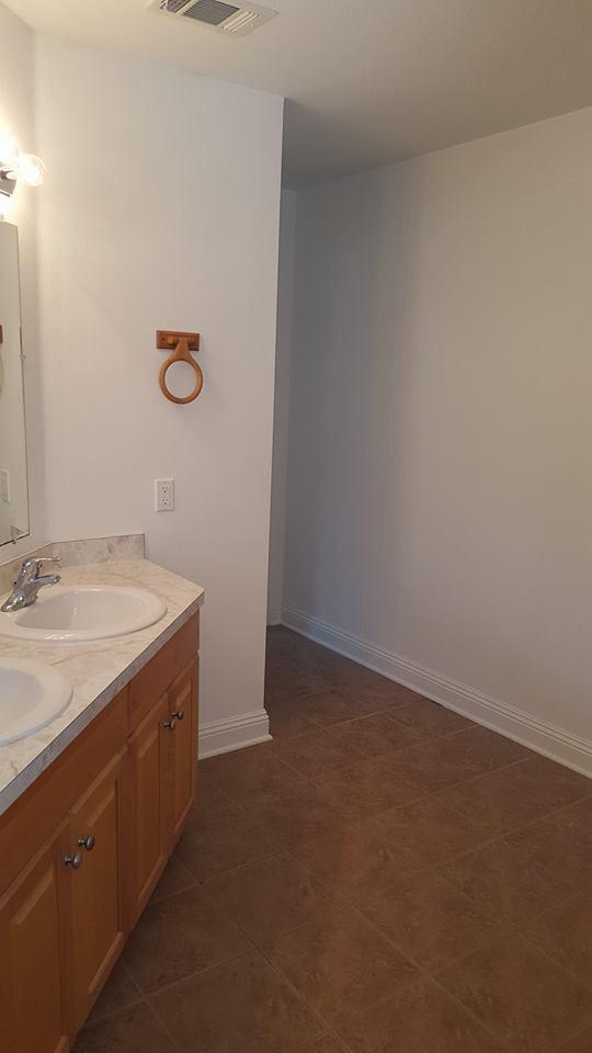 KING'S PORT TOWNHOMES - Residential