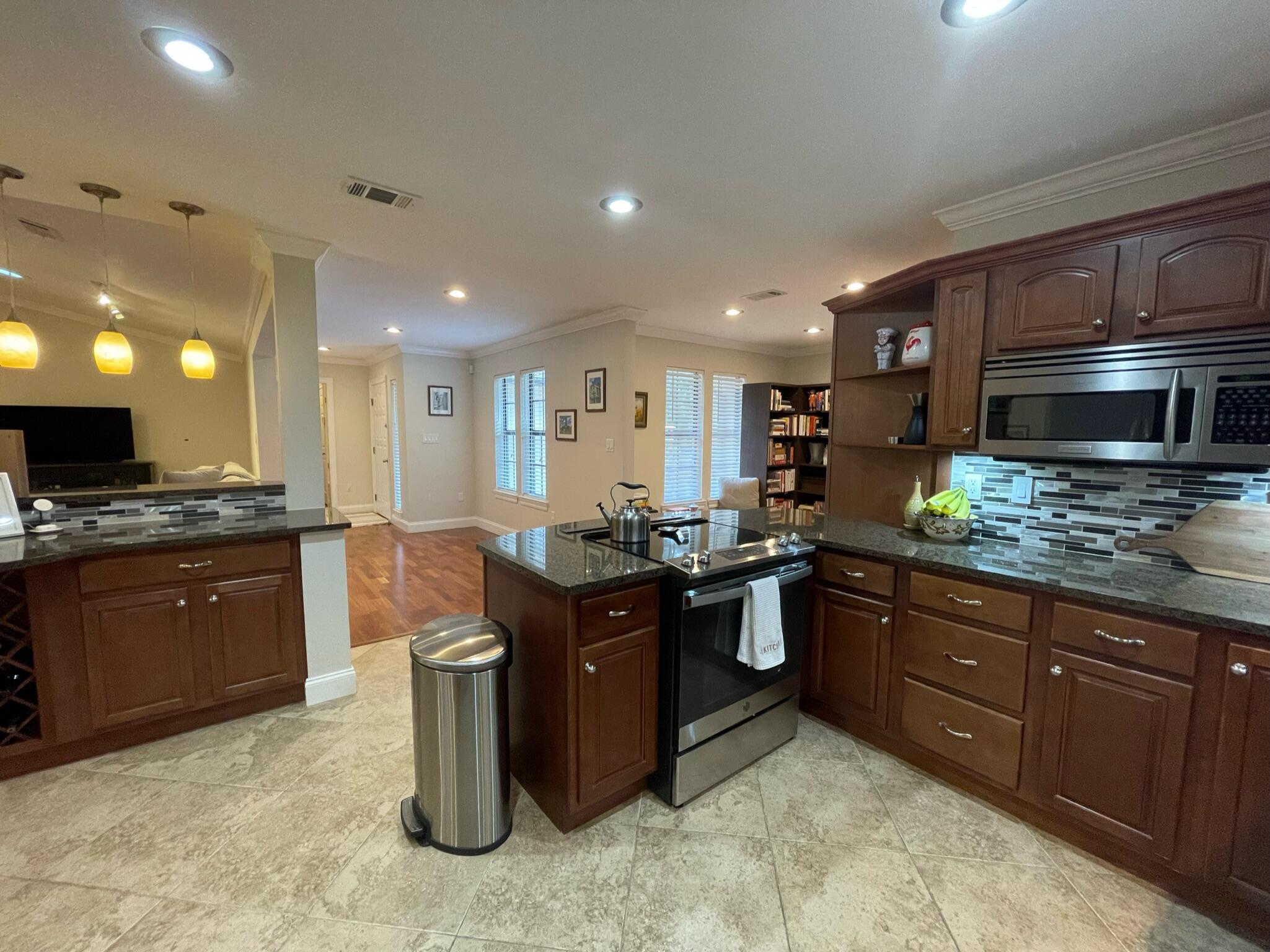 ST ANDREWS WEST BLUEWATER BAY 2 - Residential Lease