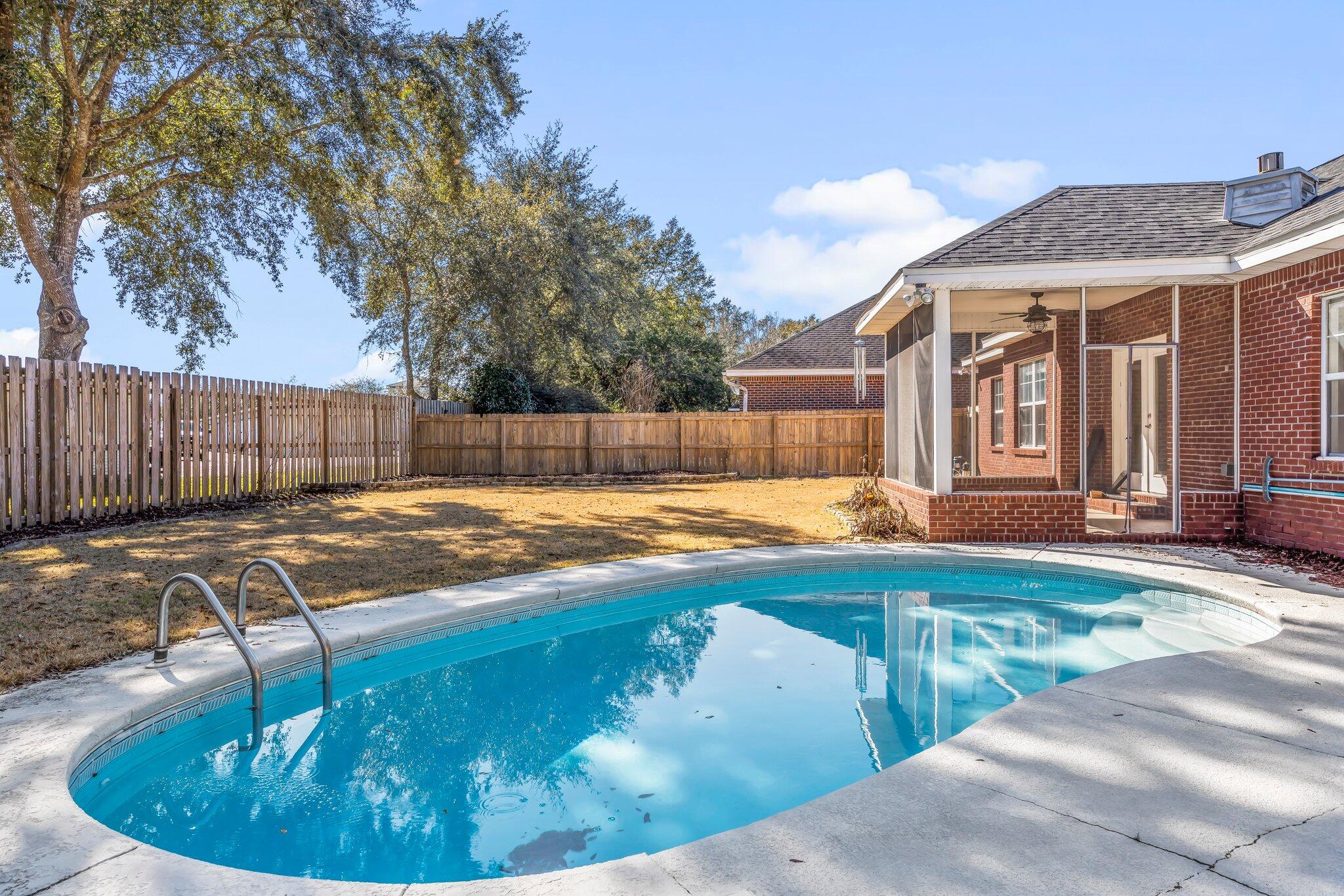 CROSSINGS AT BLUEWATER BAY - Residential