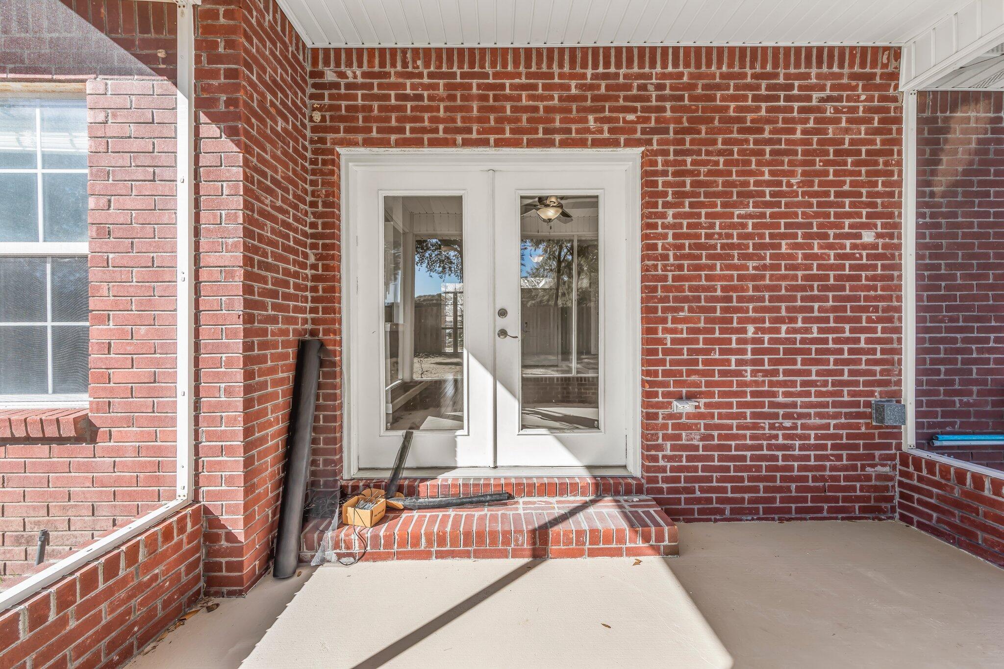 CROSSINGS AT BLUEWATER BAY - Residential