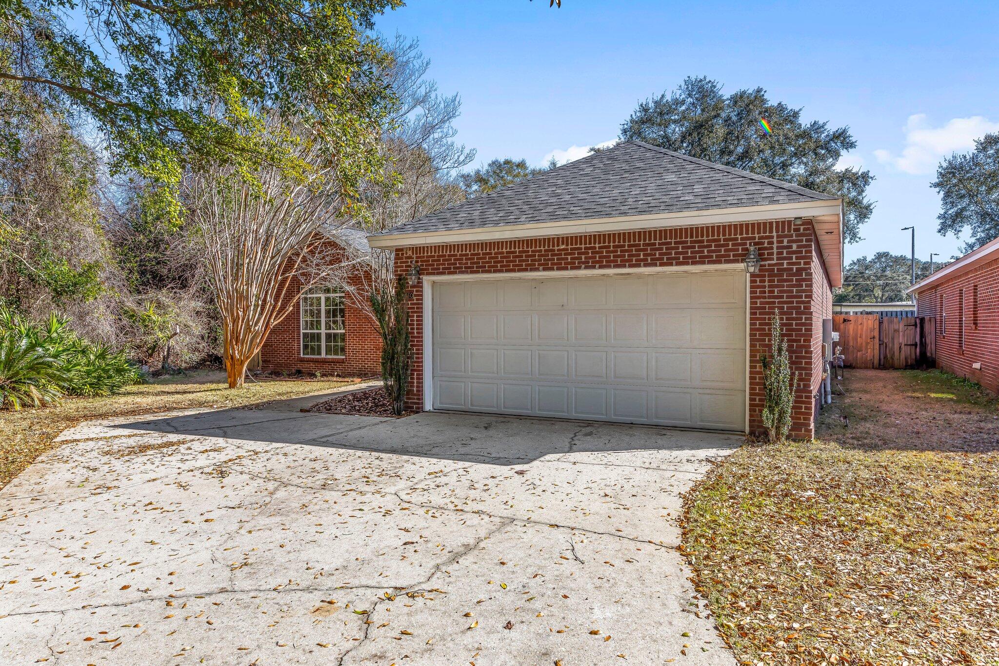 CROSSINGS AT BLUEWATER BAY - Residential