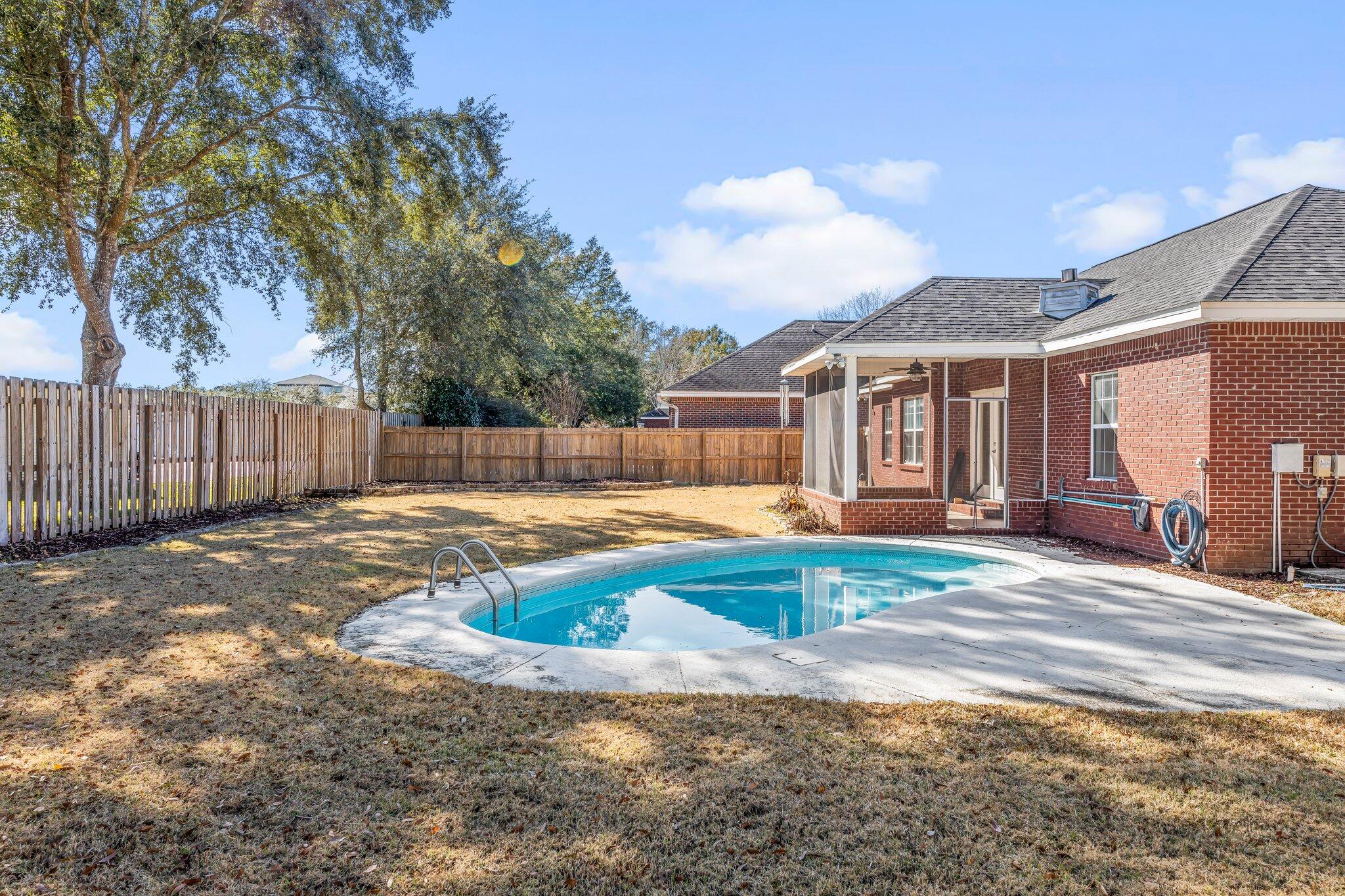 CROSSINGS AT BLUEWATER BAY - Residential