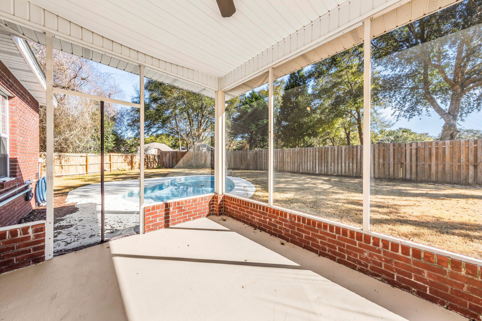 CROSSINGS AT BLUEWATER BAY - Residential