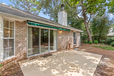 A home in Niceville