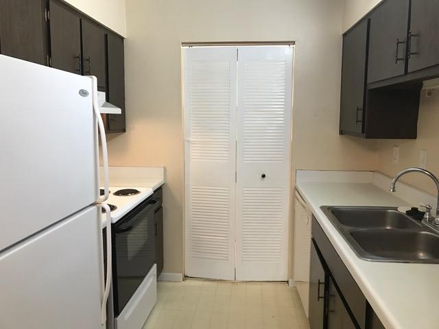 CEDARS CONDO - Residential