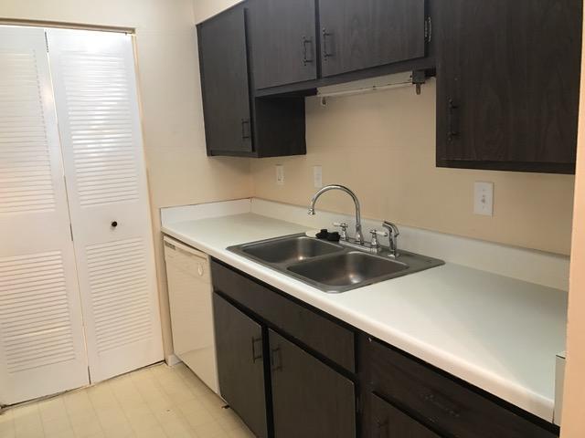 CEDARS CONDO - Residential