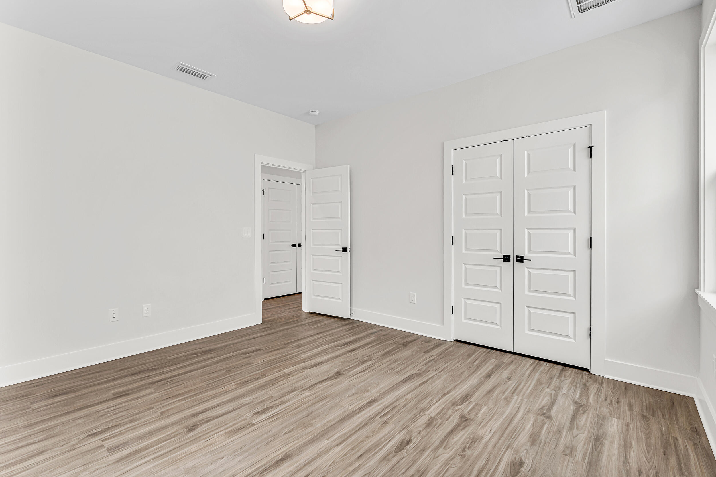 Cessna Village - Residential