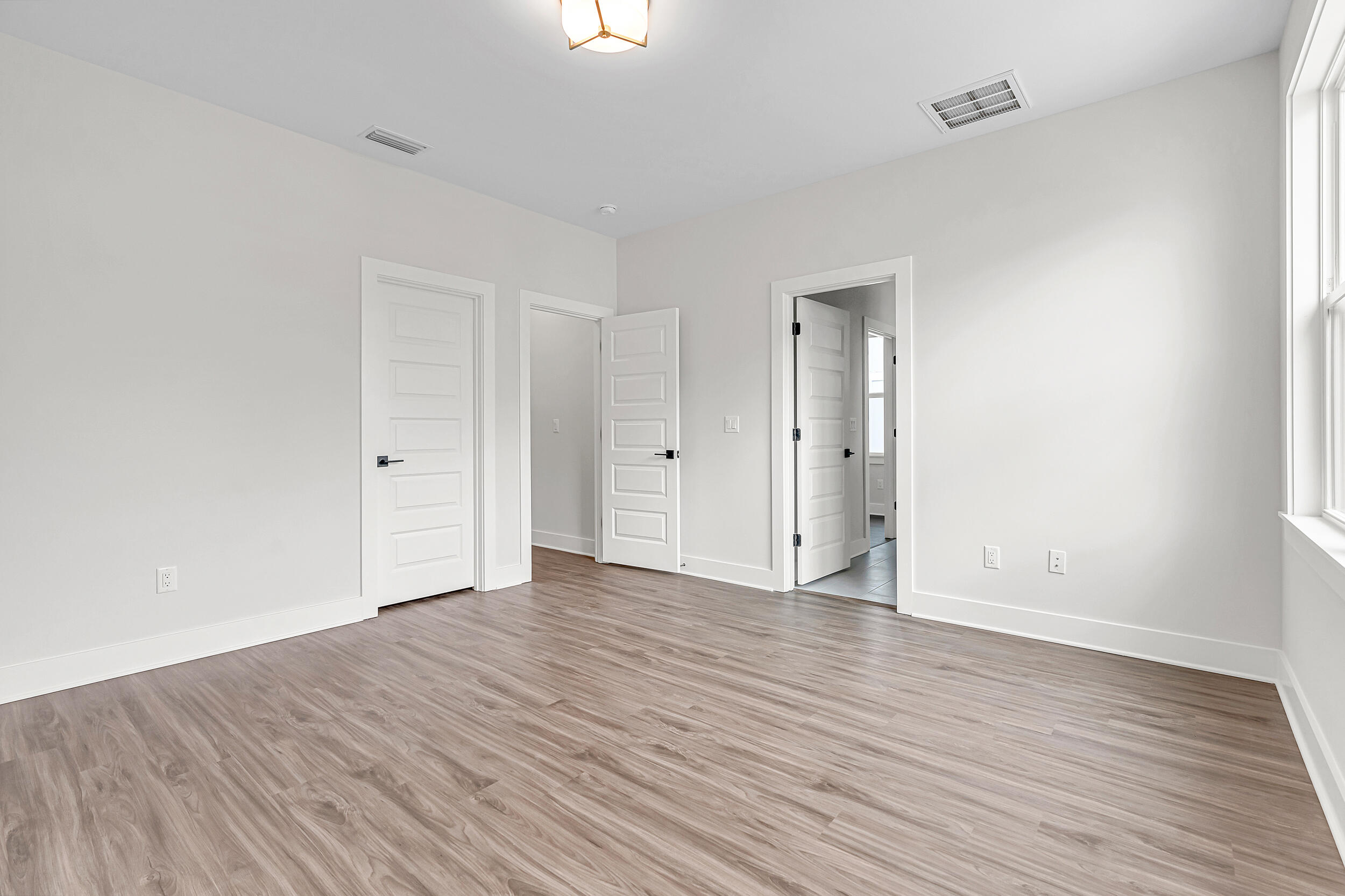 Cessna Village - Residential