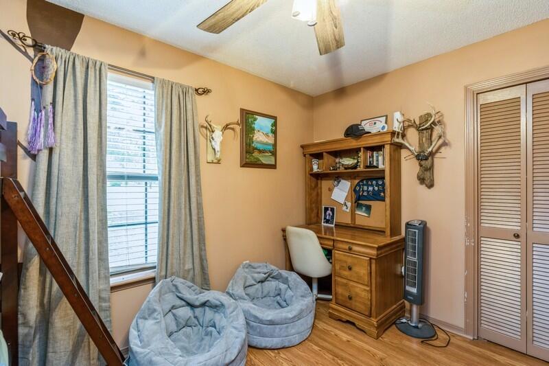 KENNEDY LAKES 1ST ADDN - Residential