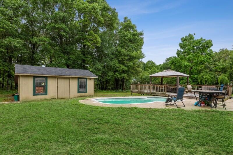 KENNEDY LAKES 1ST ADDN - Residential
