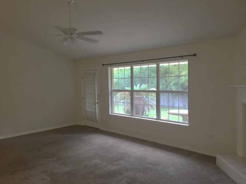 INDIAN WOODS - Residential Lease