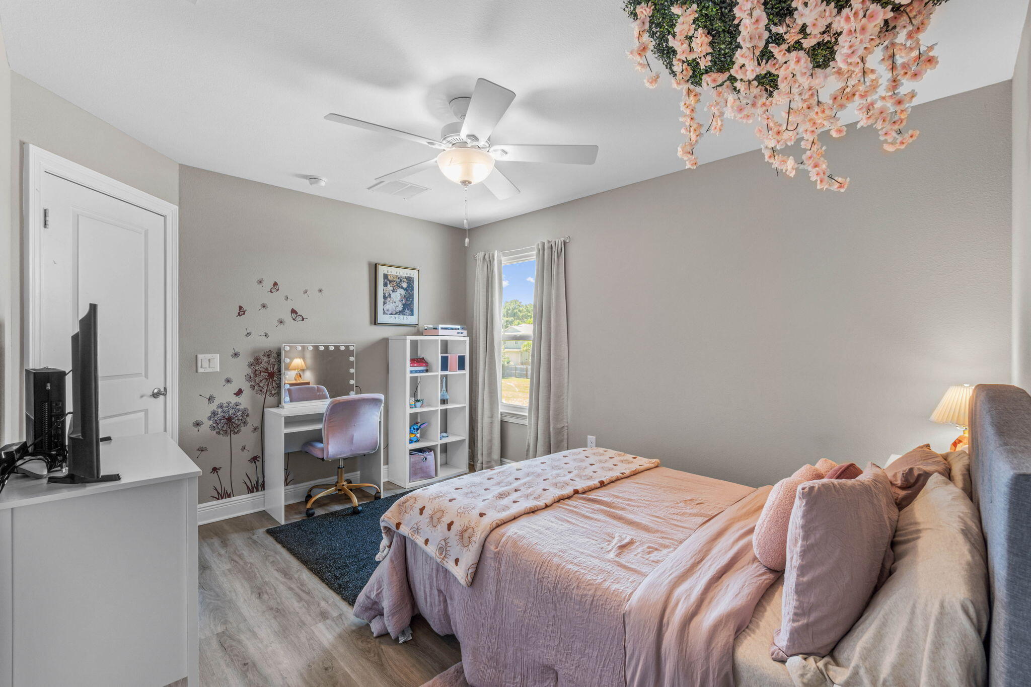 HADLEIGH HILLS - Residential