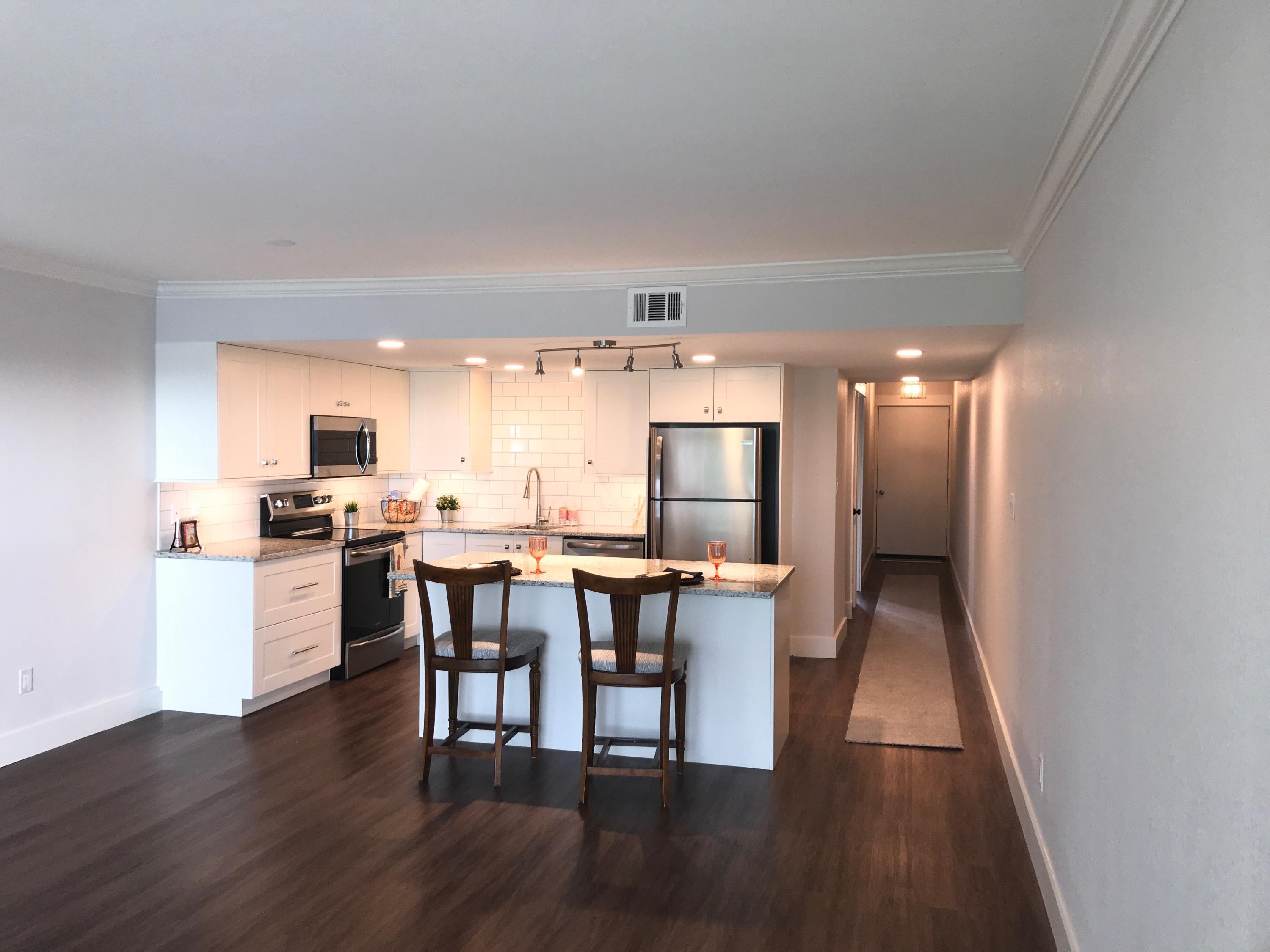 VALENCIA CONDO - Residential