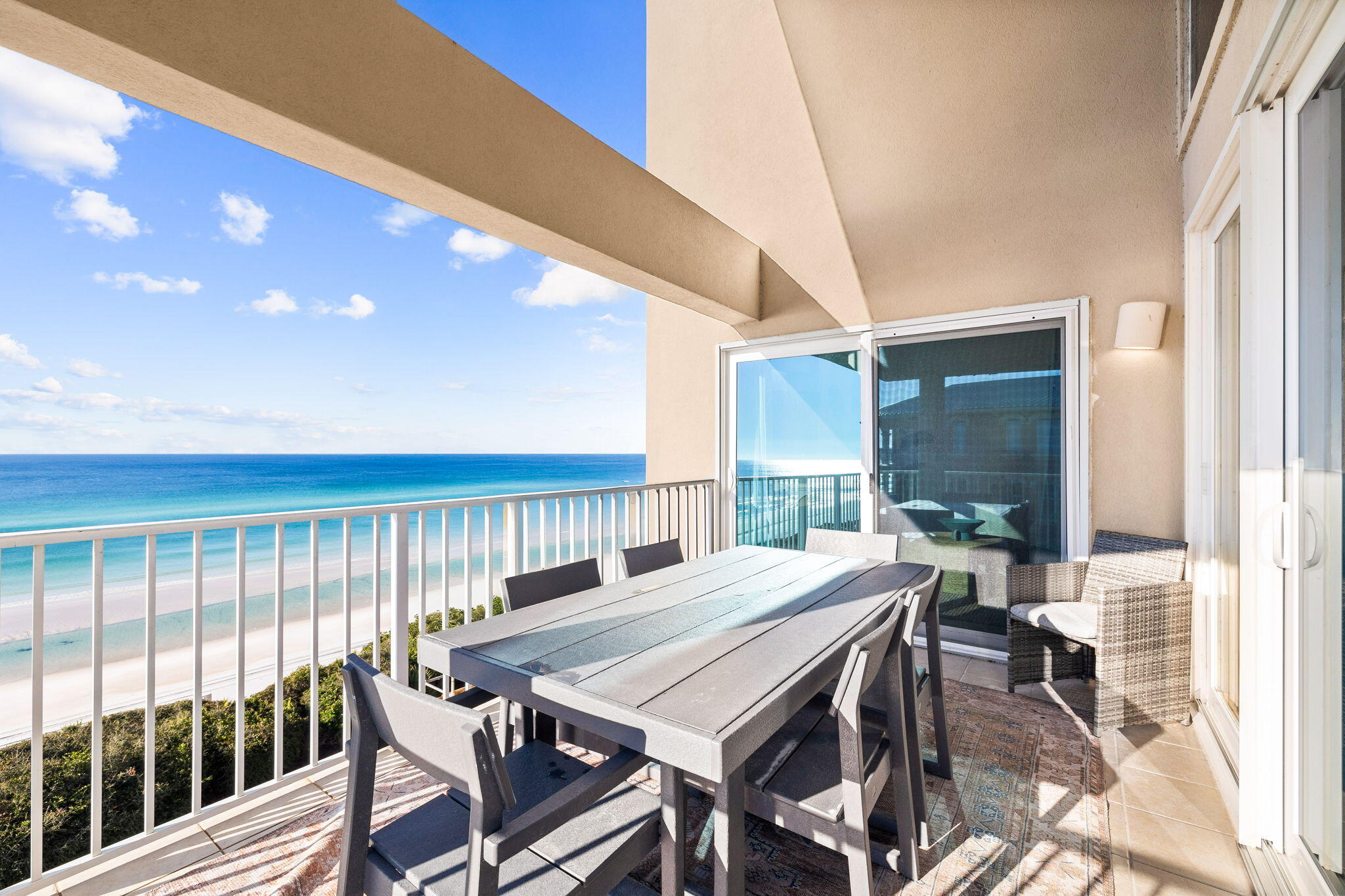 TRANQUILLITY ON THE BEACH - Residential