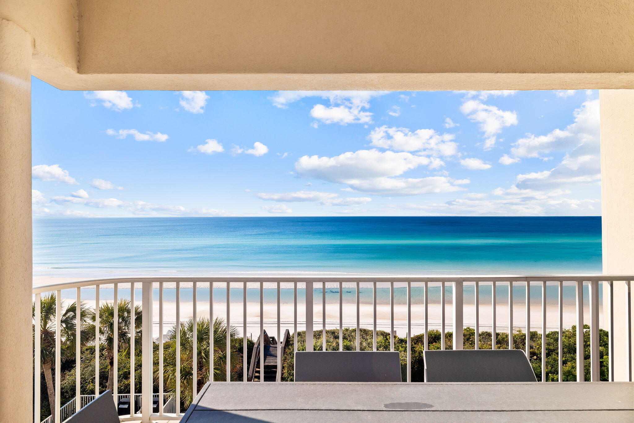 TRANQUILLITY ON THE BEACH - Residential