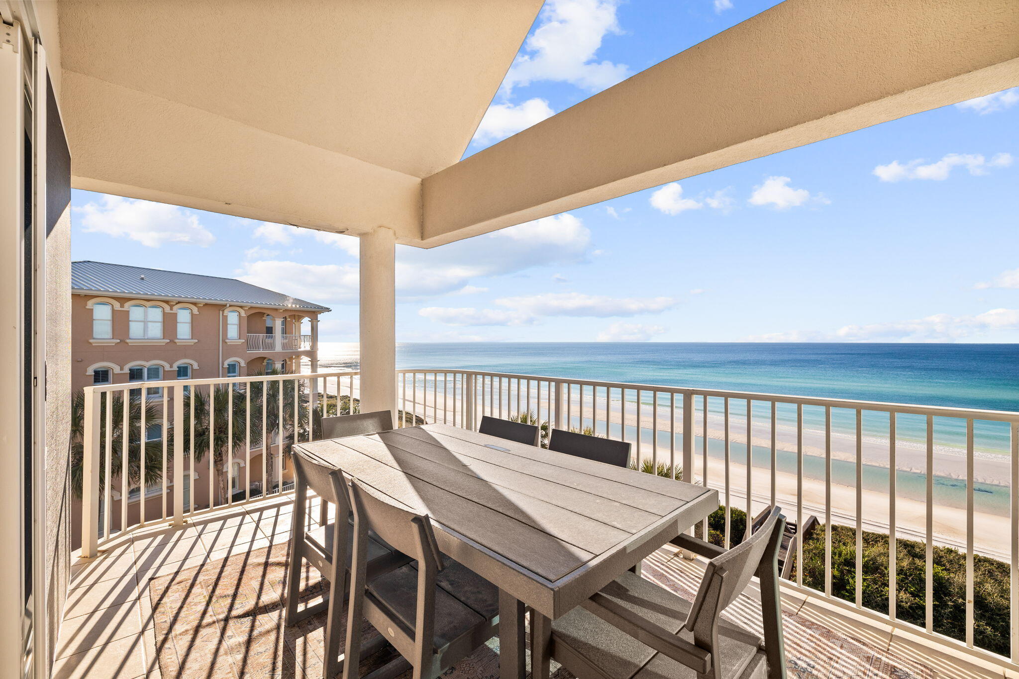 TRANQUILLITY ON THE BEACH - Residential