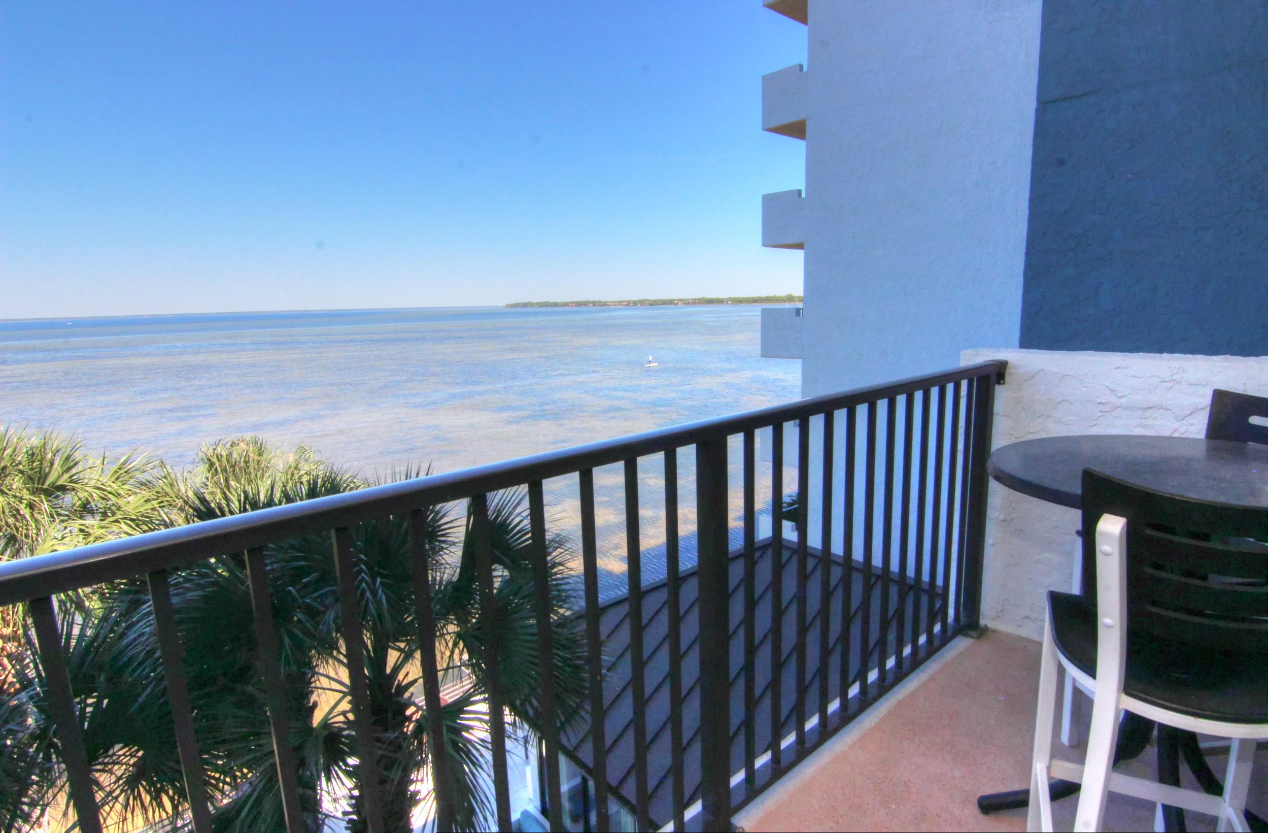 BAYSIDE CONDO SANDESTIN - Residential