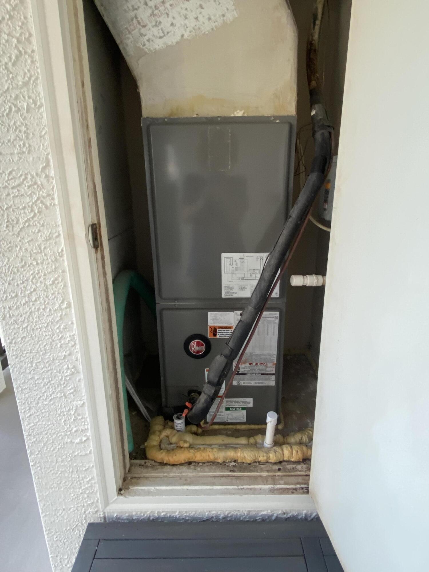 THE PALMS OF SUNSET HARBOR CONDOMINIUM - Residential