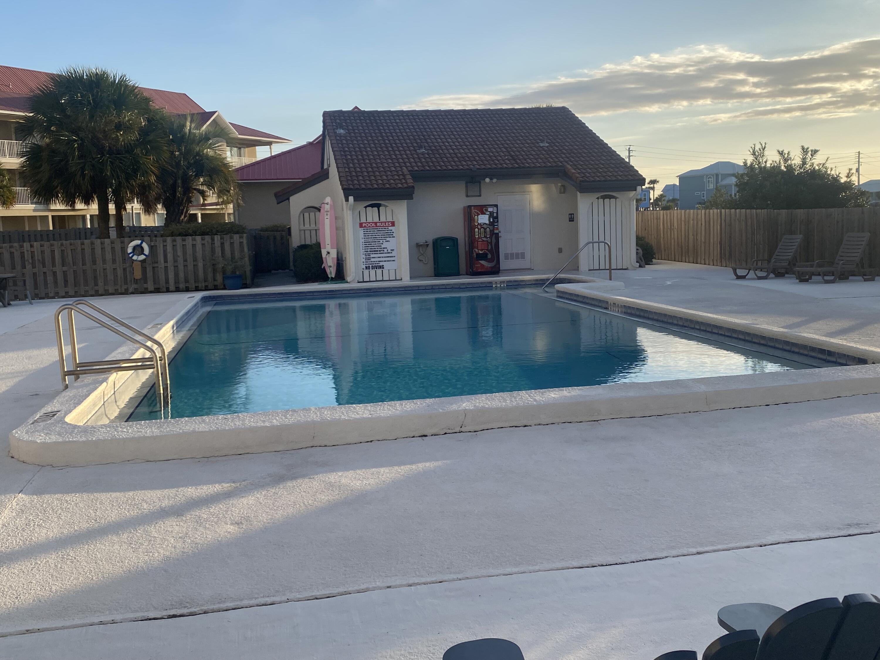 THE PALMS OF SUNSET HARBOR CONDOMINIUM - Residential