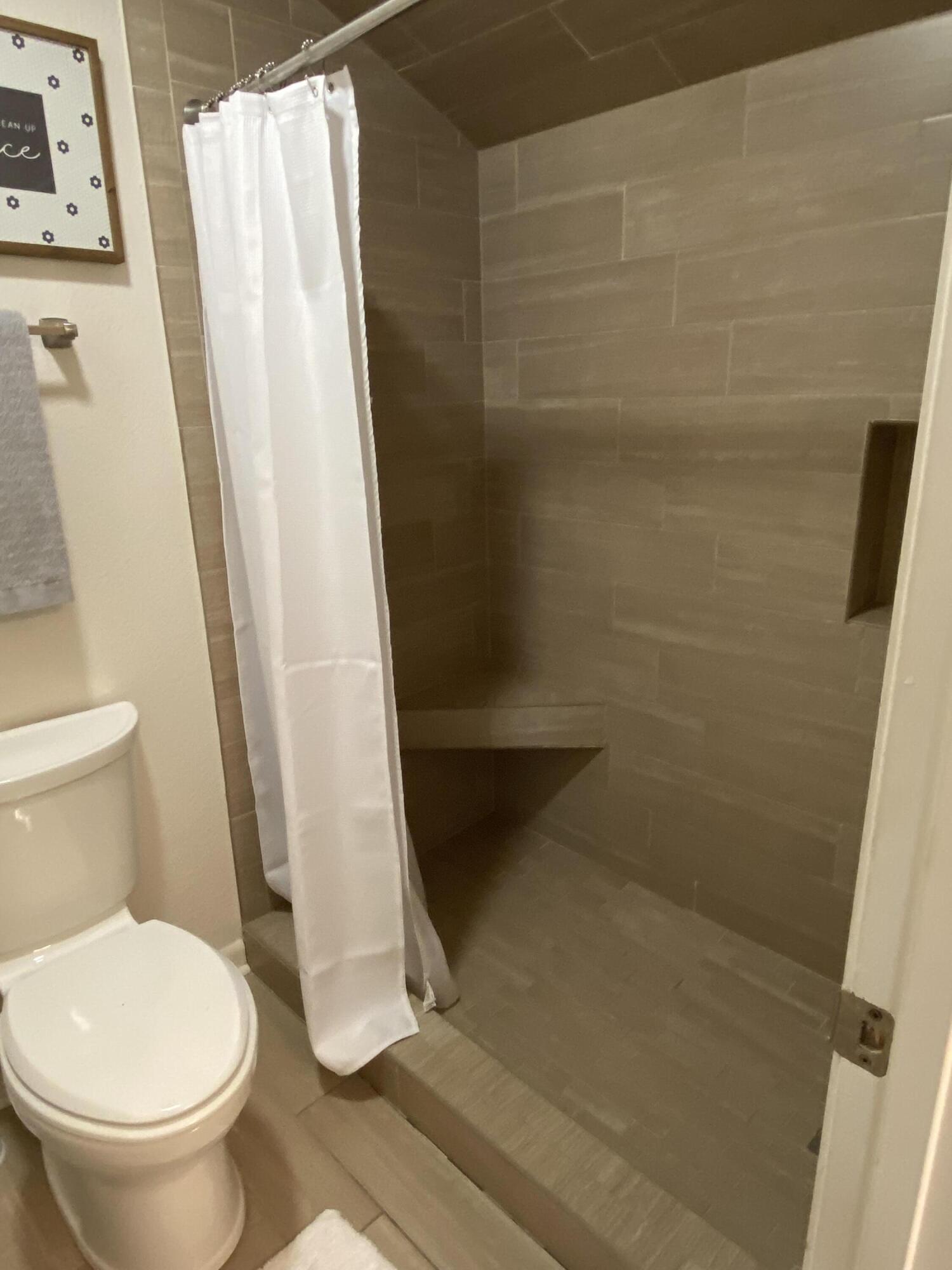 THE PALMS OF SUNSET HARBOR CONDOMINIUM - Residential